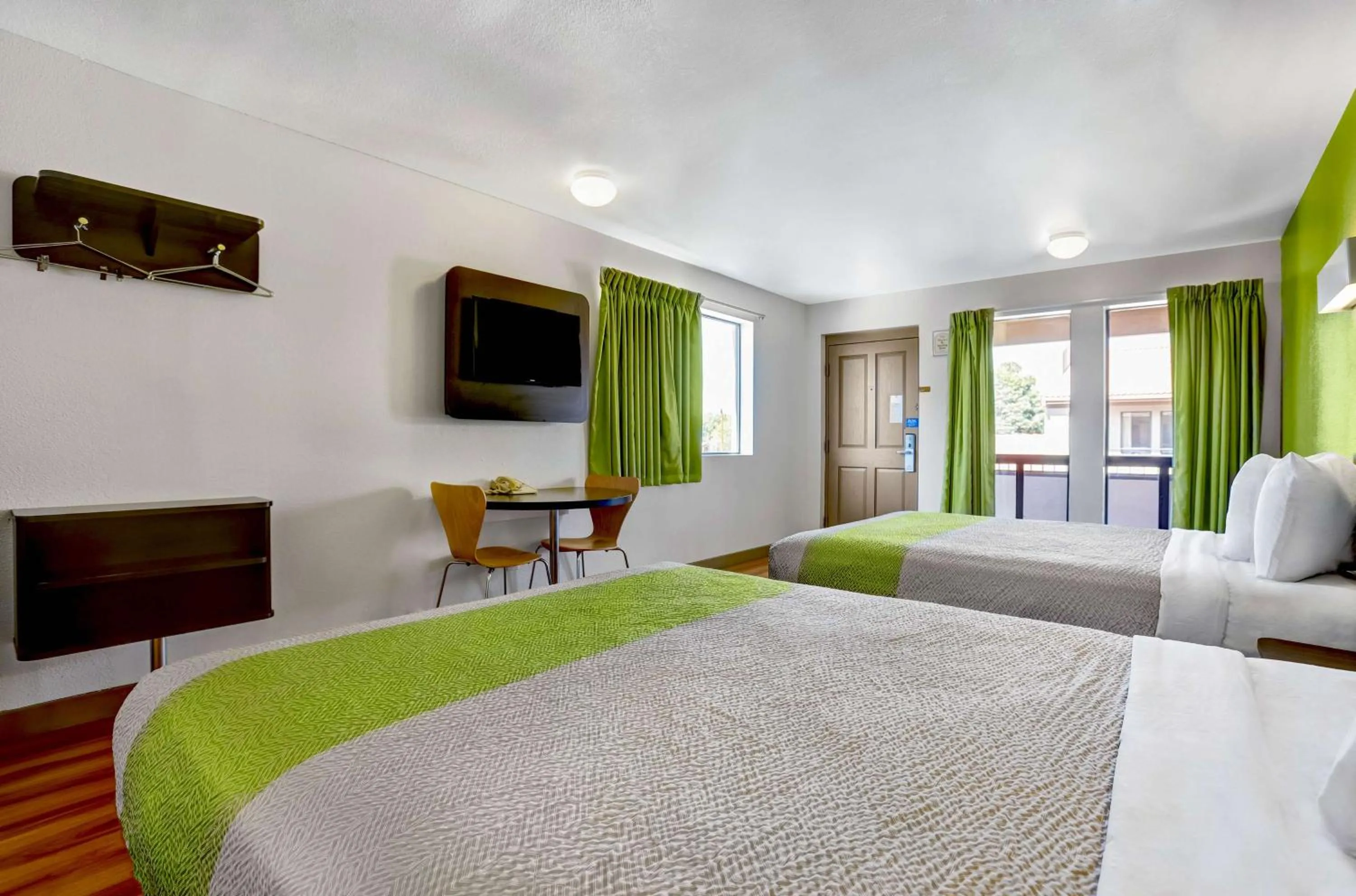 Queen Room with Two Queen Beds - Non-Smoking in Motel 6-Payson, AZ