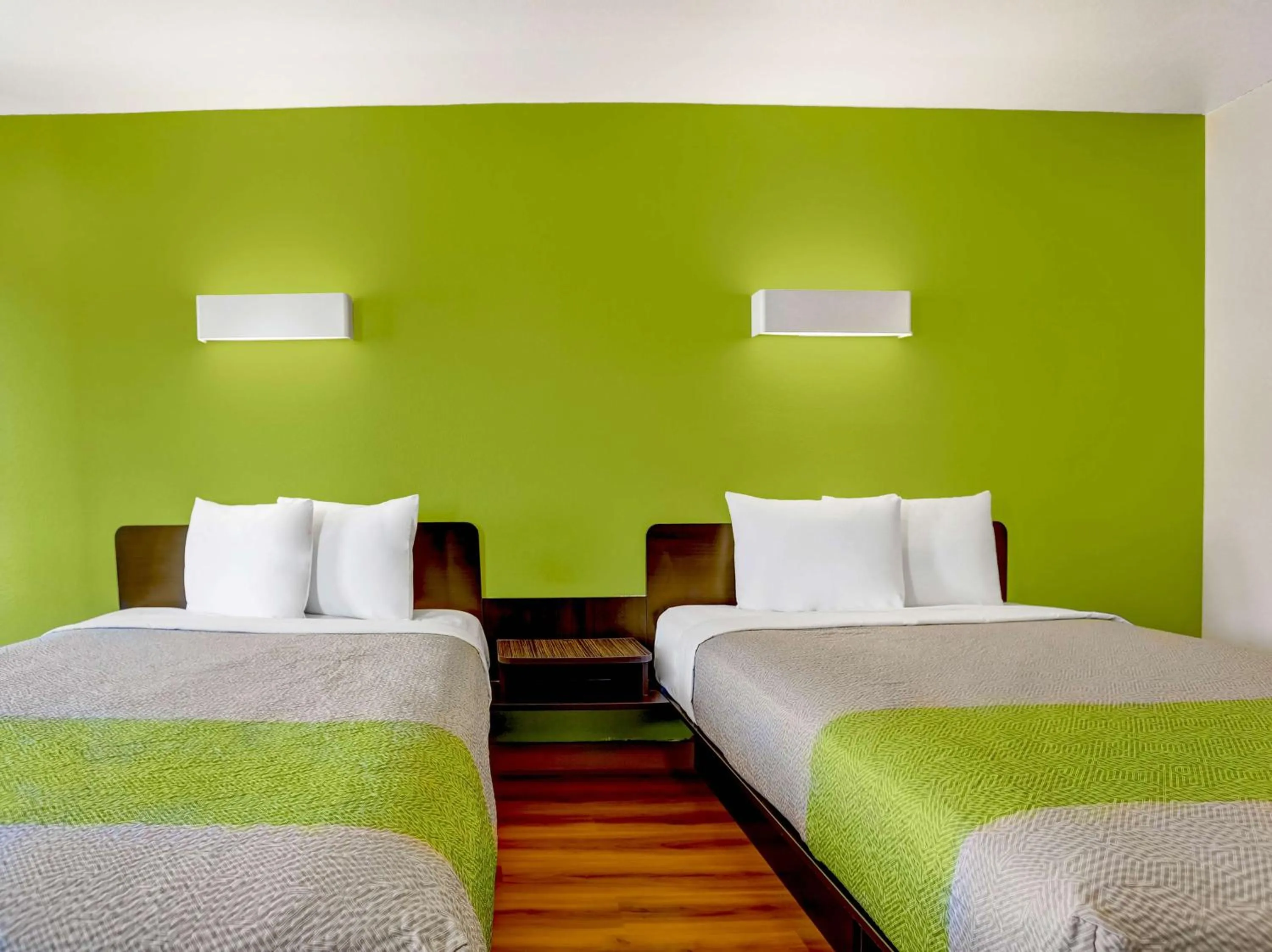 Quadruple Room - Disability Access - Non-Smoking in Motel 6-Payson, AZ