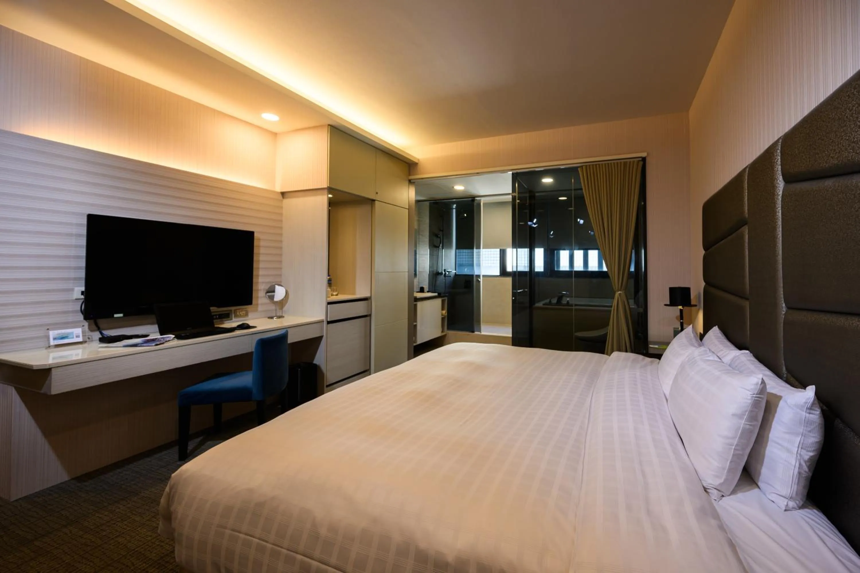 Standard Double Room in Hotel Geight Taipei