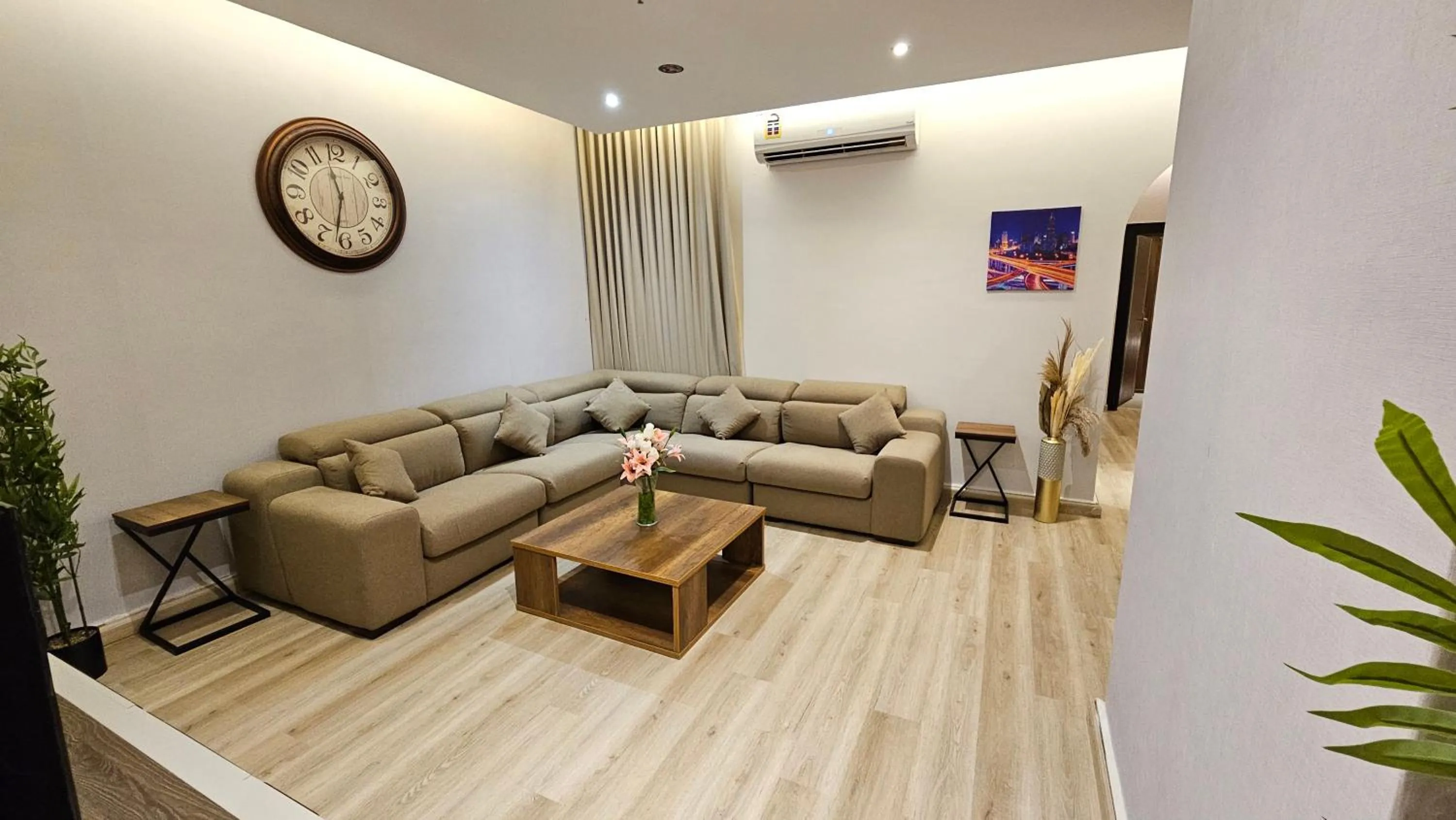 Royal Suite in Rahhal AlBahr Serviced Apartments