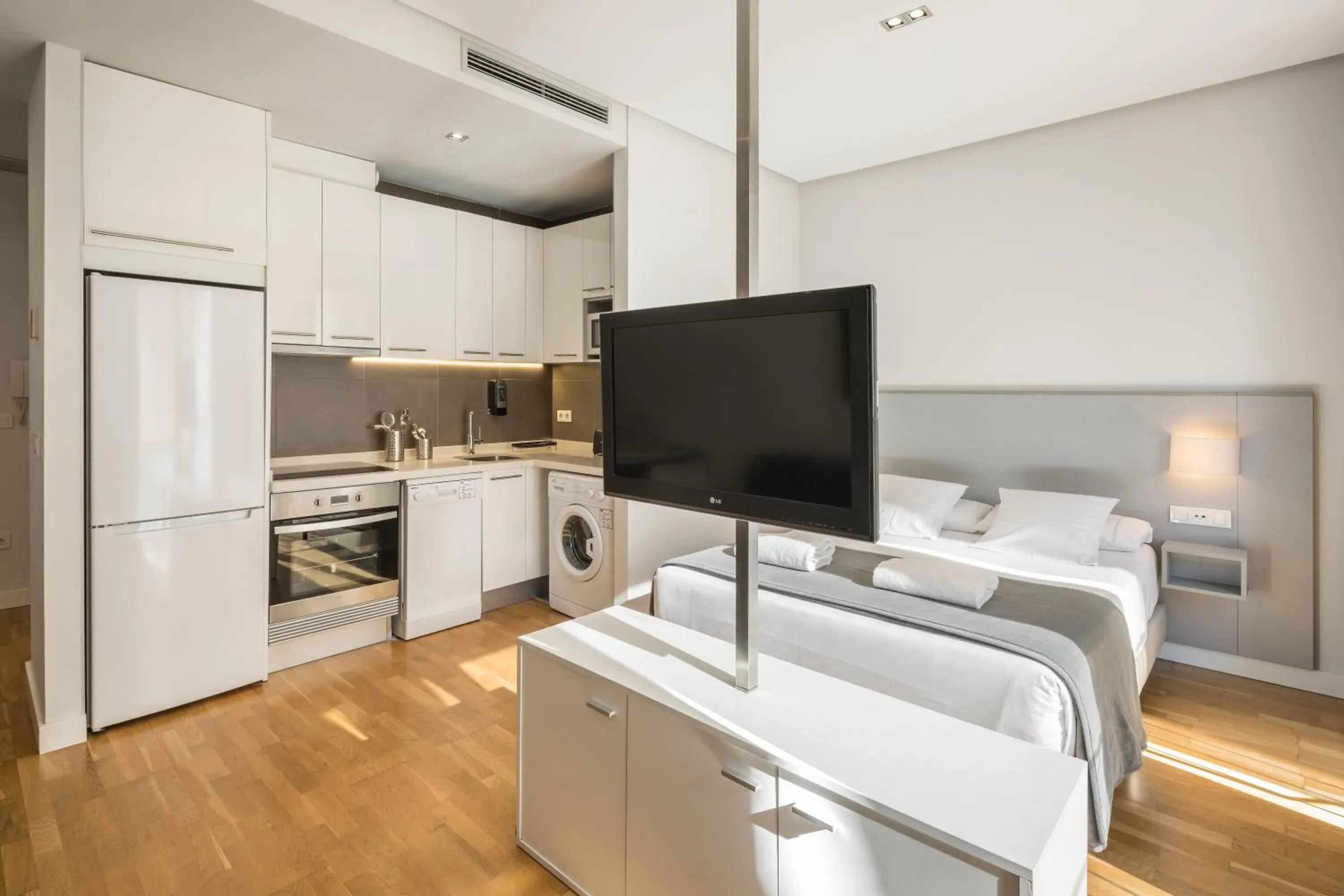 Studio (2 Adults) in Mon Suites Catedral