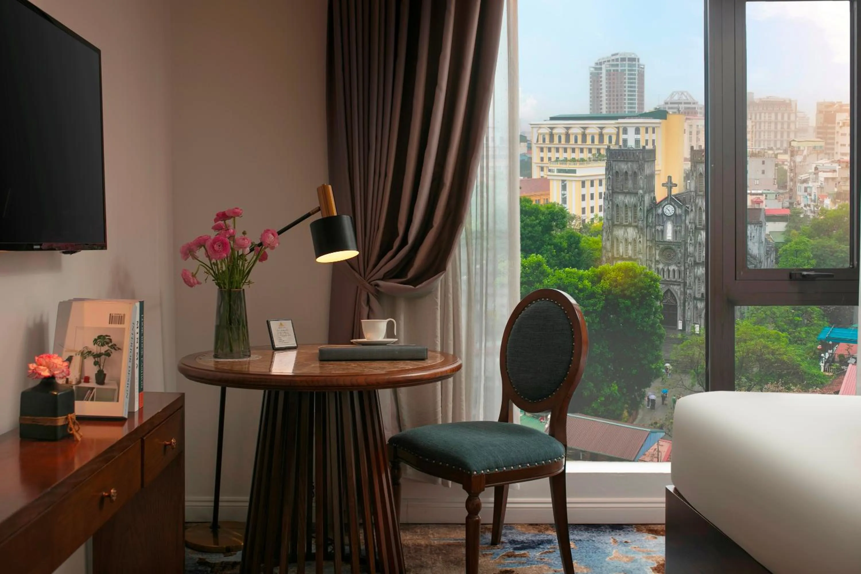 Diamond Church View in The Oriental Jade Hotel