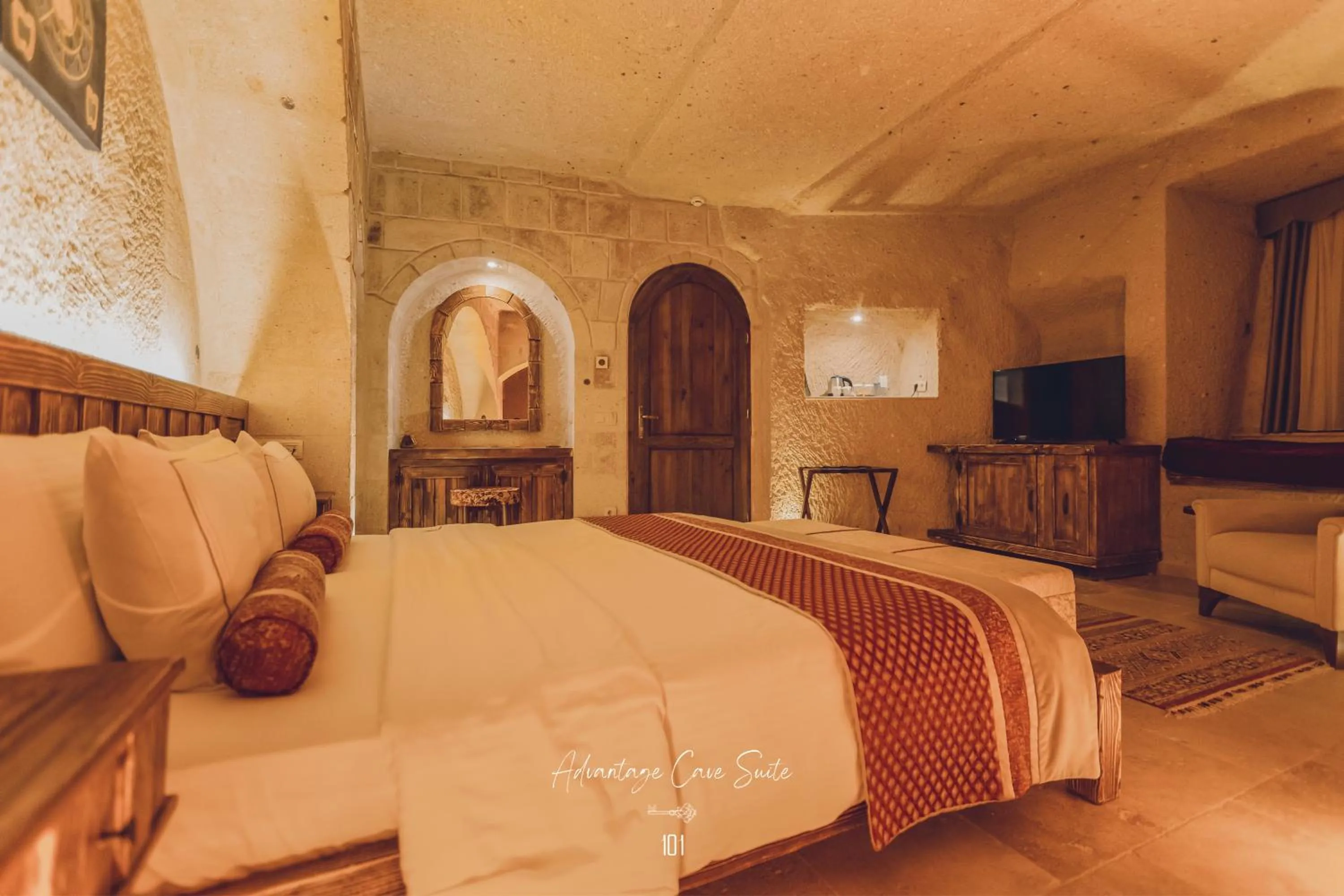 Advantage Cave Room in Nino Cave Suites