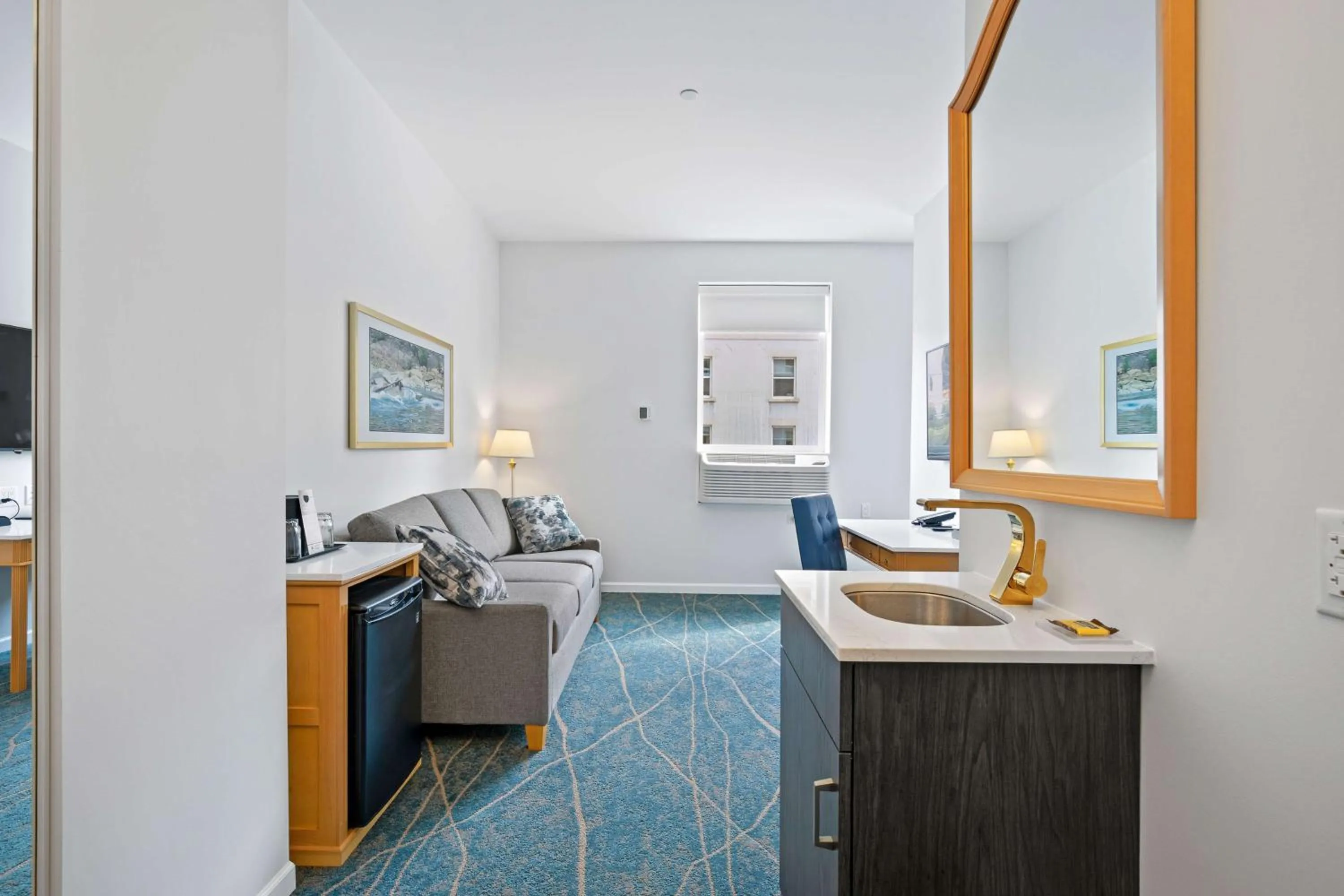 King Suite with One King Bed and Sofa Bed - Non-Smoking in Crown Columbia Hotel; BW Premier Collection