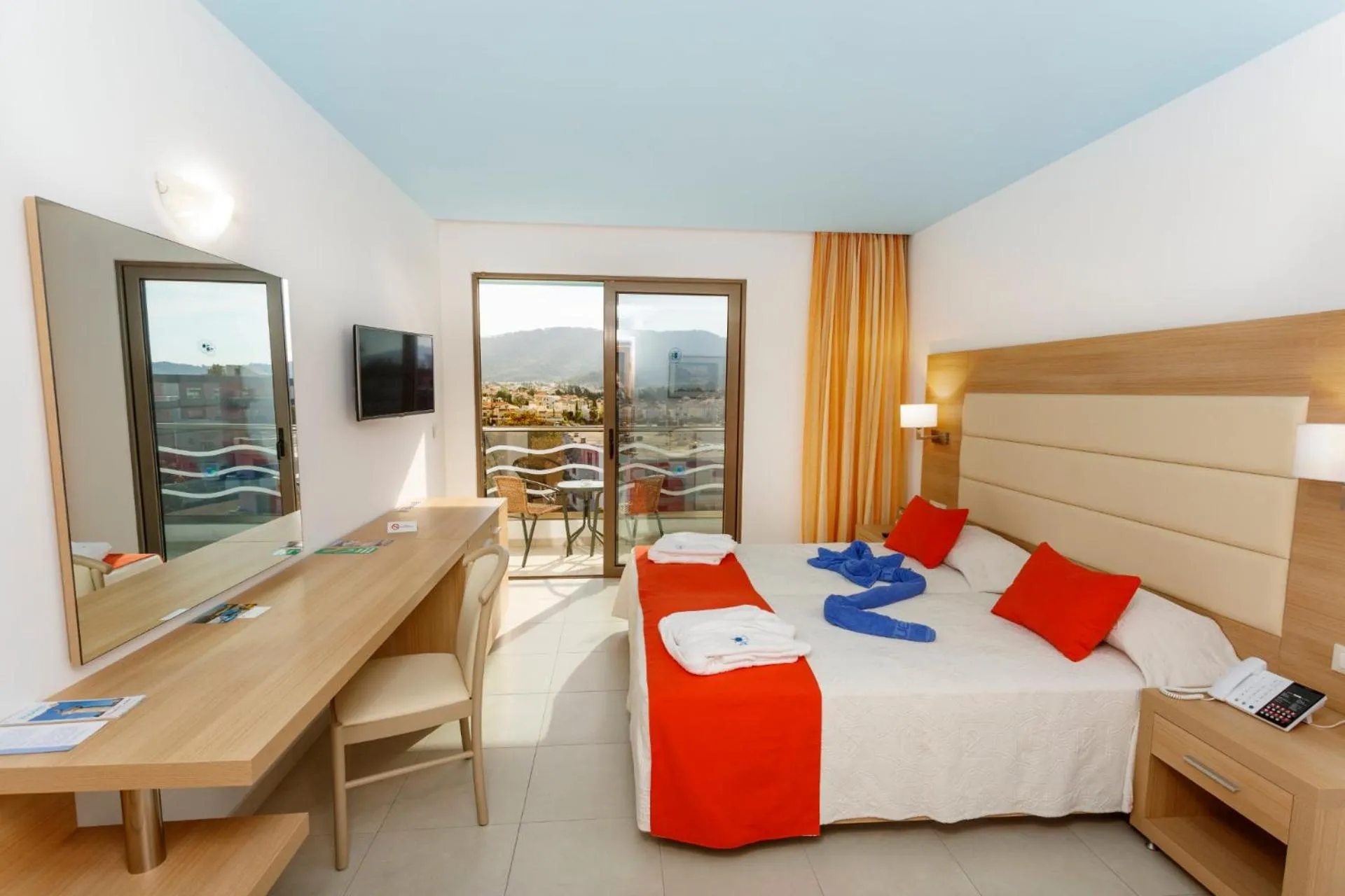 Superior Twin Room with Land View in Blue Horizon