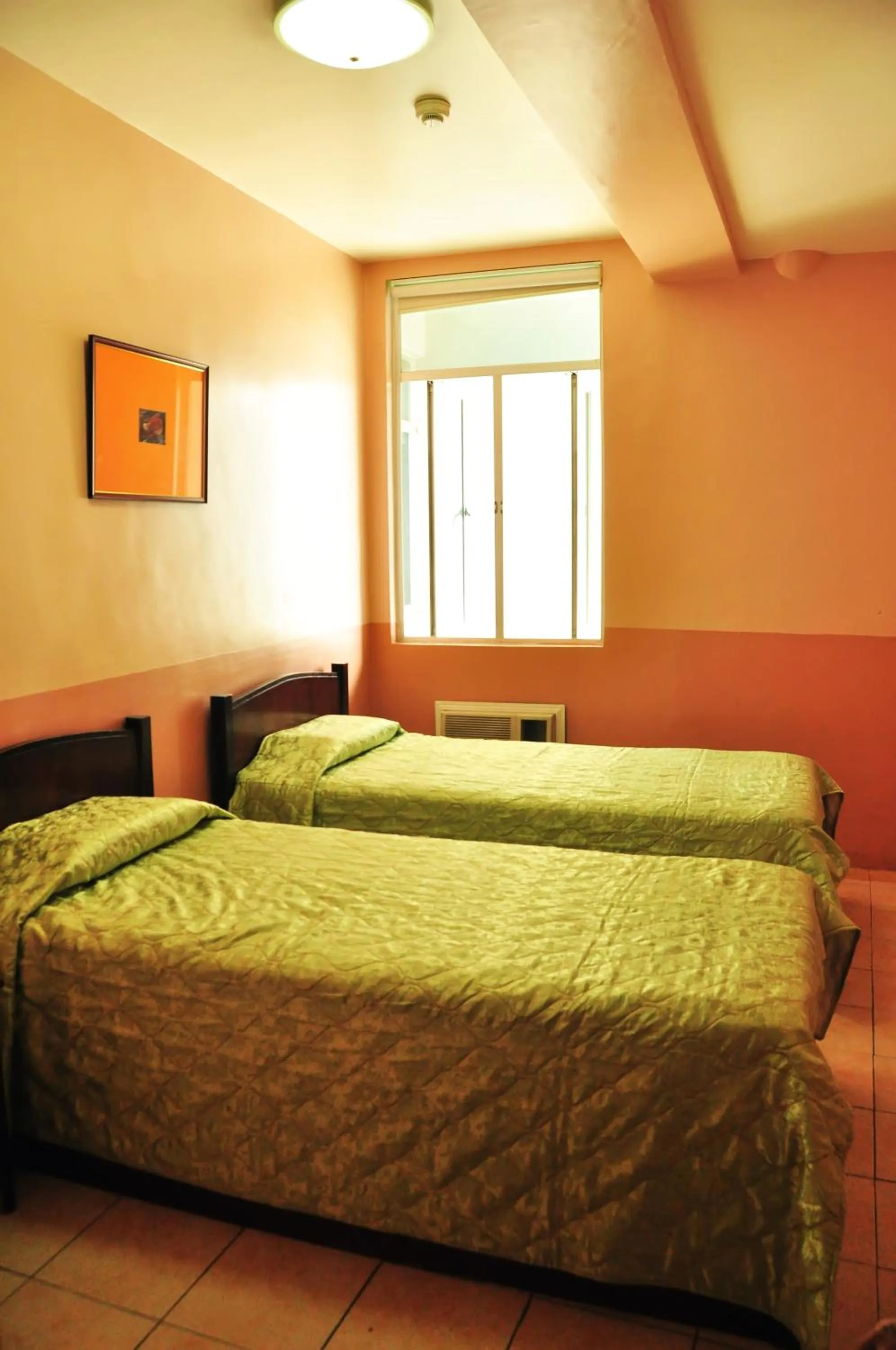 Standard Twin Room in GV Tower Hotel