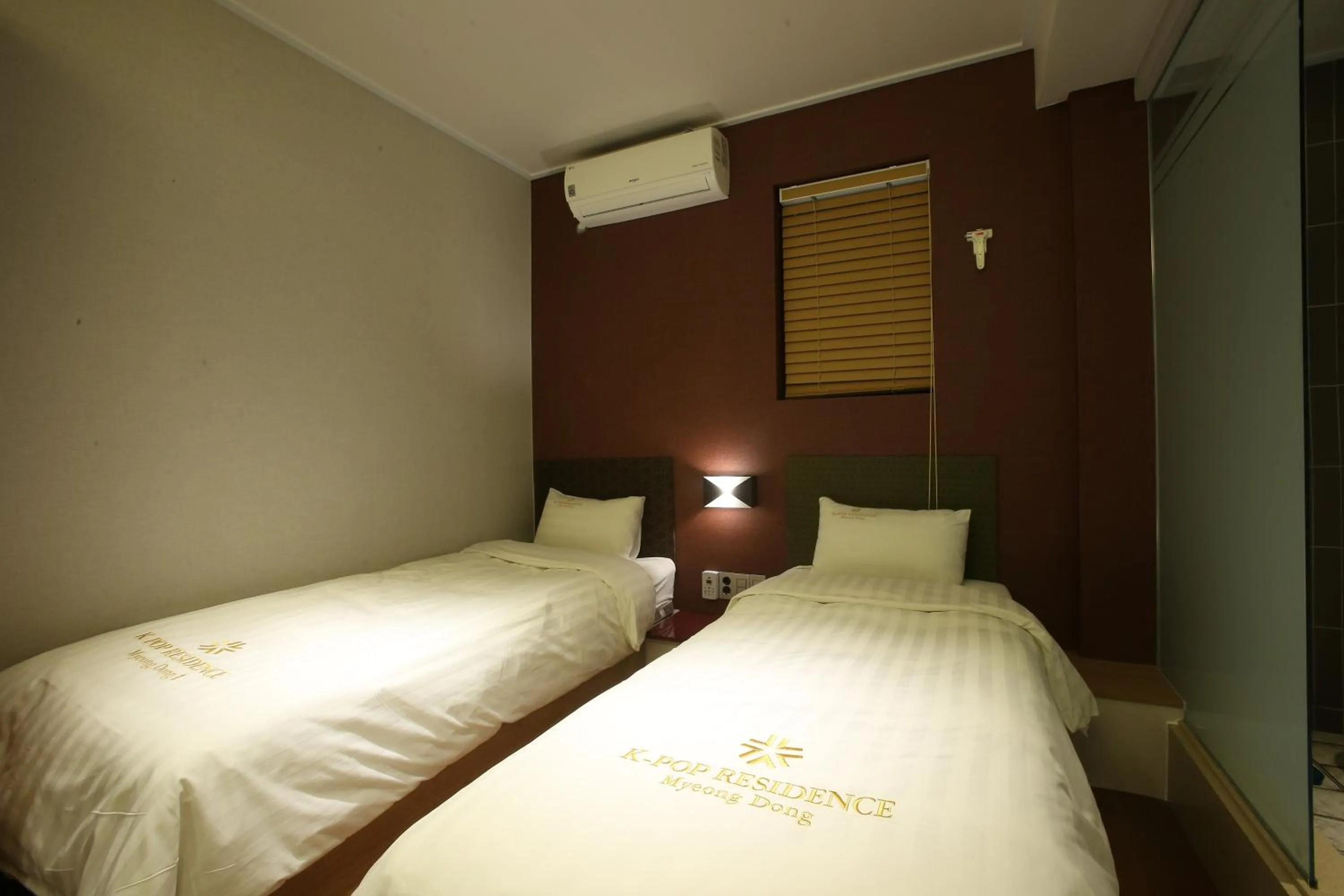 Deluxe Twin Room in K-POP Residence Myeongdong 1