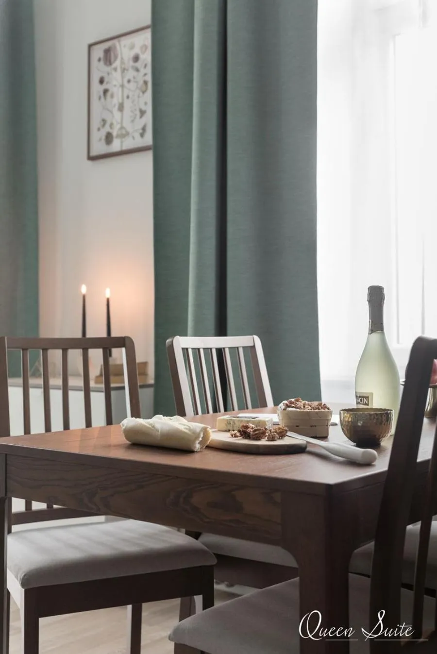 Queen Suite in Platinum Suites