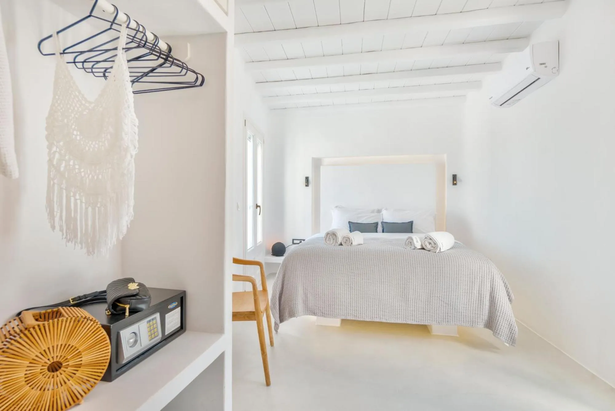 Master Mews Suite with Private Courtyard in Mykonian Mews Luxury Suites