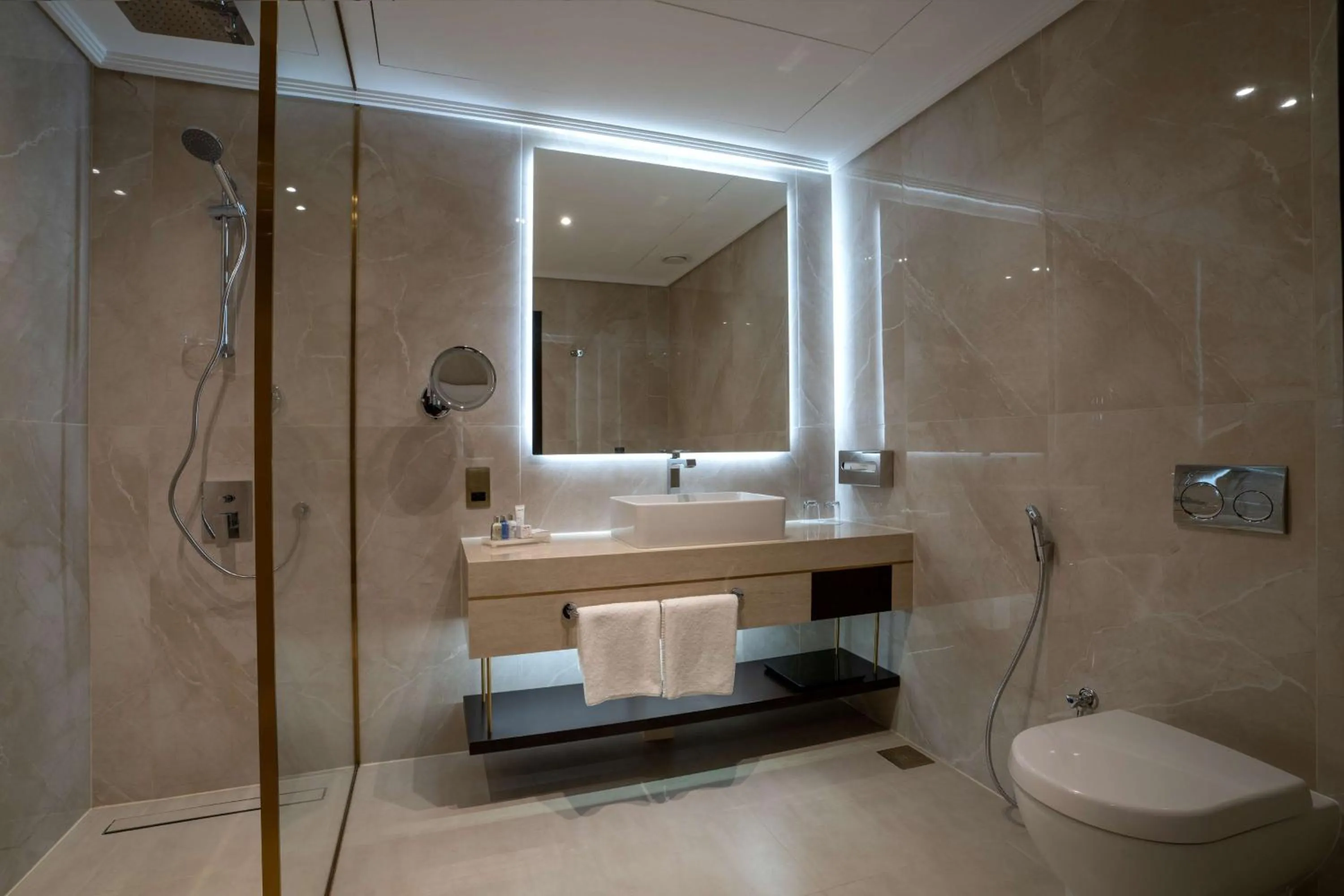 One-Bedroom Apartment in The Diplomat Radisson Blu Hotel Residence & Spa