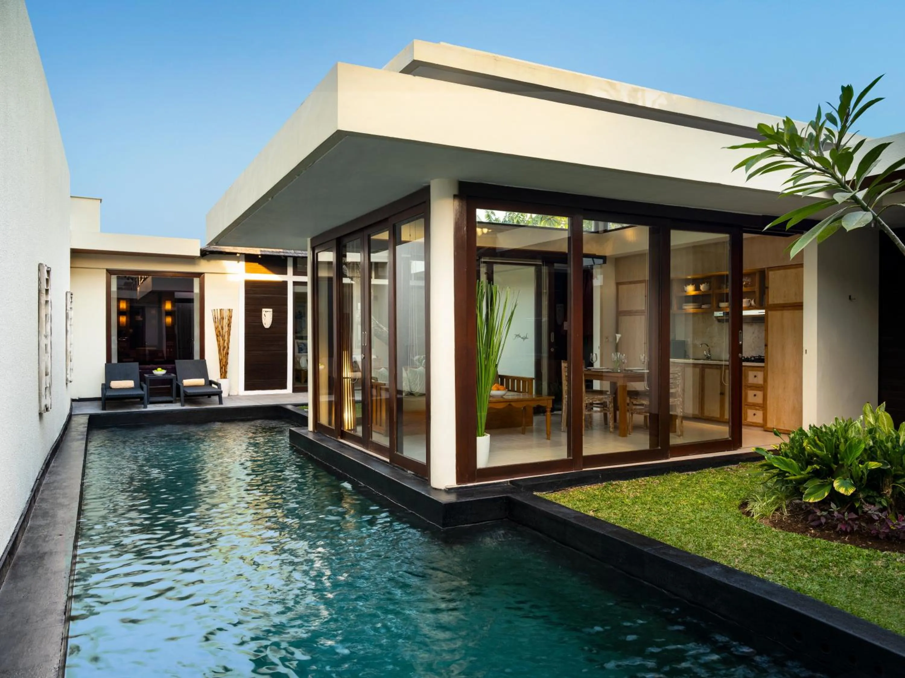 Two-Bedroom Villa with Private Pool, Bathtub and Fully Equipped Kitchenette in Avani Seminyak Bali Resort