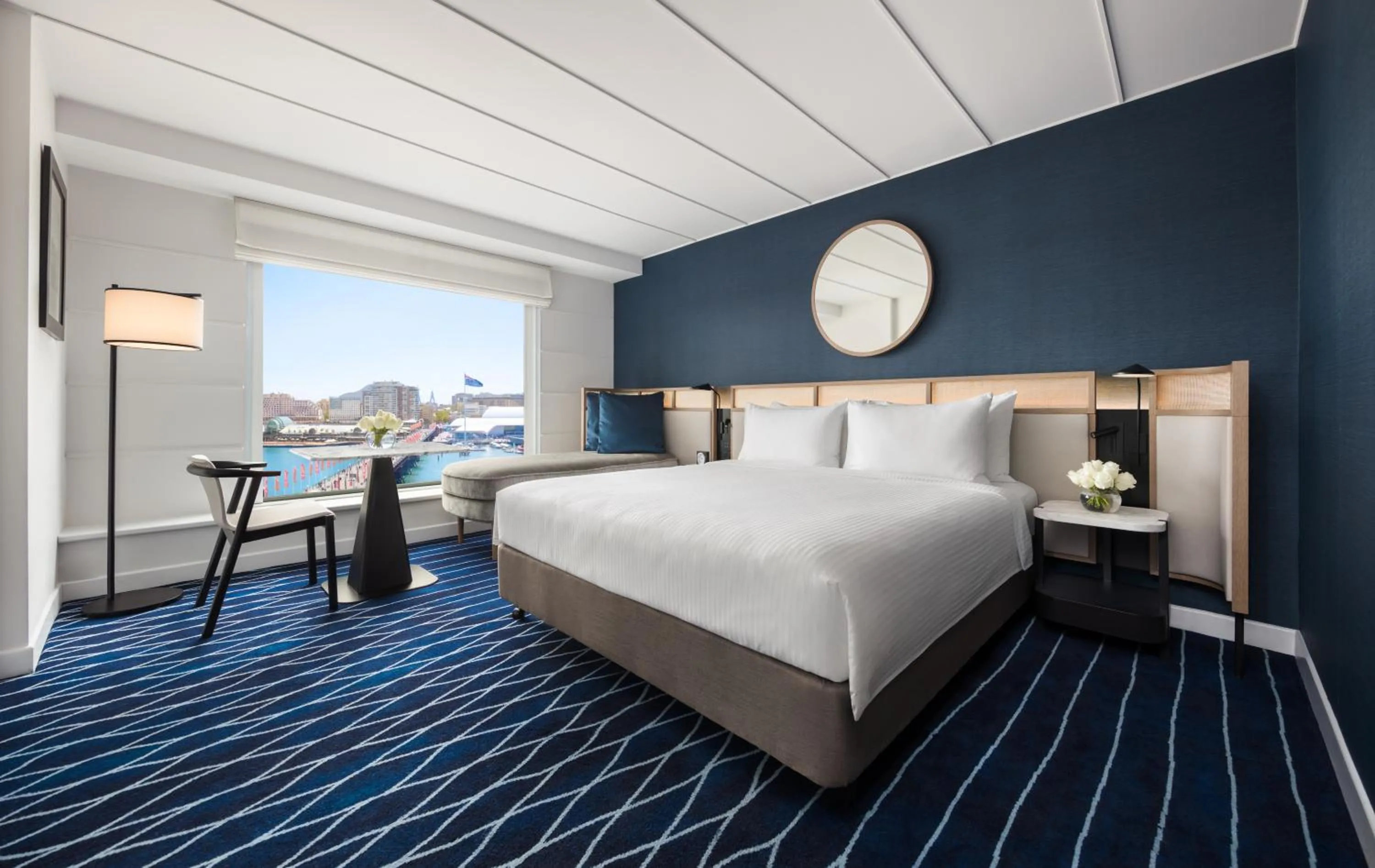 King Room with Darling Harbor View - High Floor in Hyatt Regency Sydney