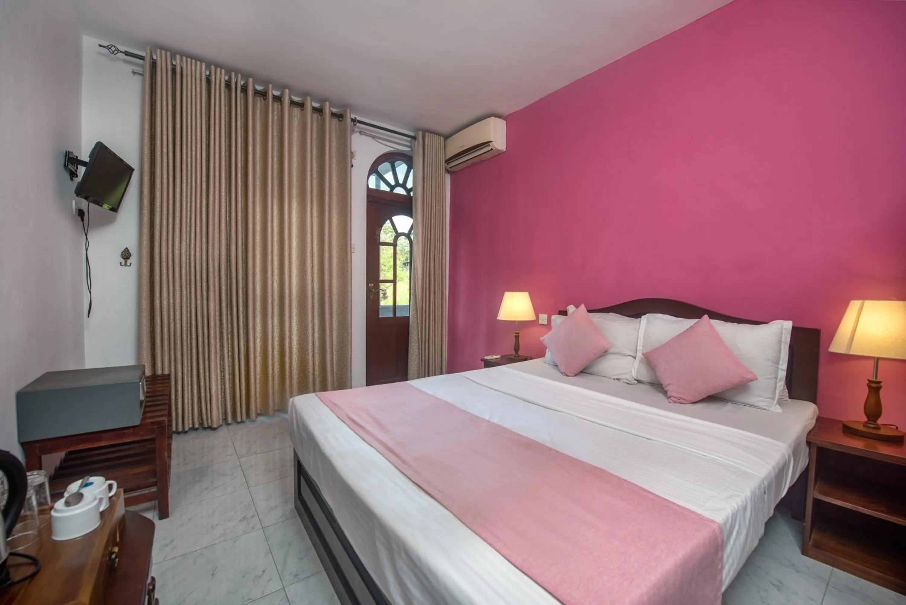 Double Room with Terrace in Ceyloni Lake Residency