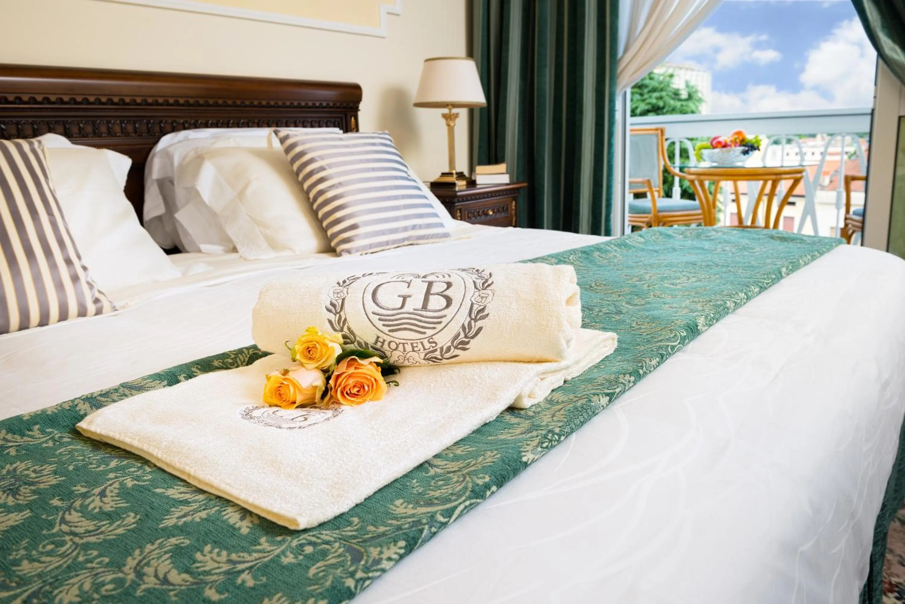 Junior Suite - single occupancy in Hotel Due Torri