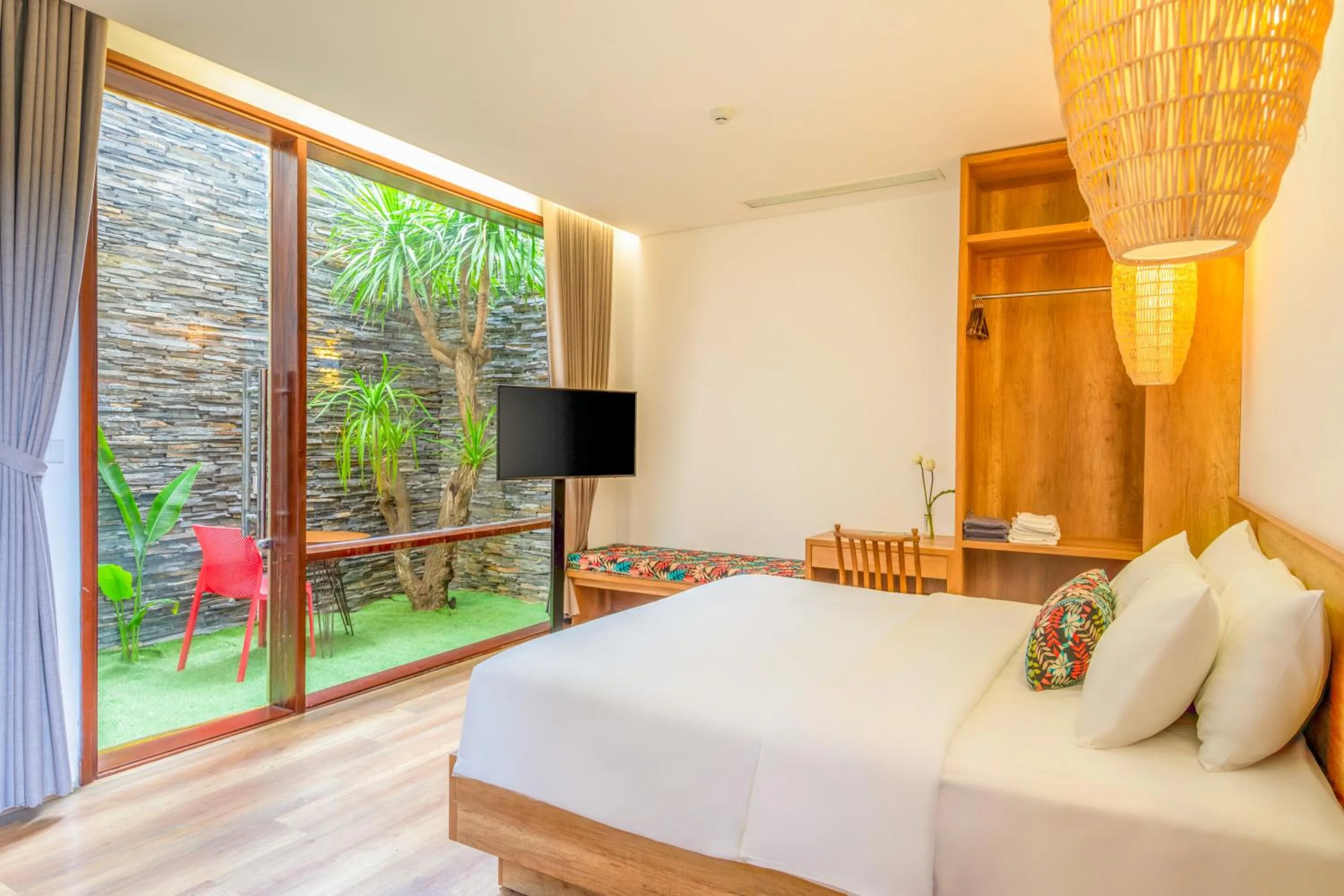 Deluxe Apartment in K House Apartment Danang Beach