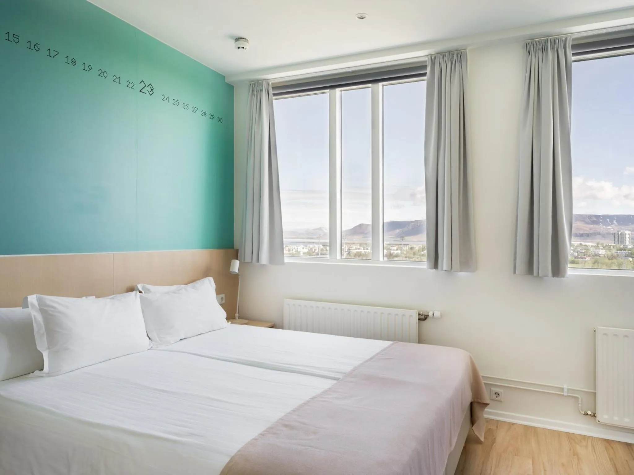 Double or Twin Room with Mountain View in Reykjavik Lights Hotel by Keahotels