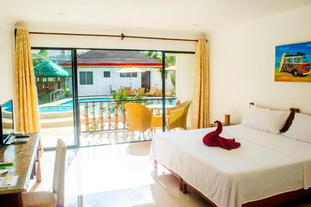 Deluxe Double or Twin Room in Alona Vida Beach Hill Resort