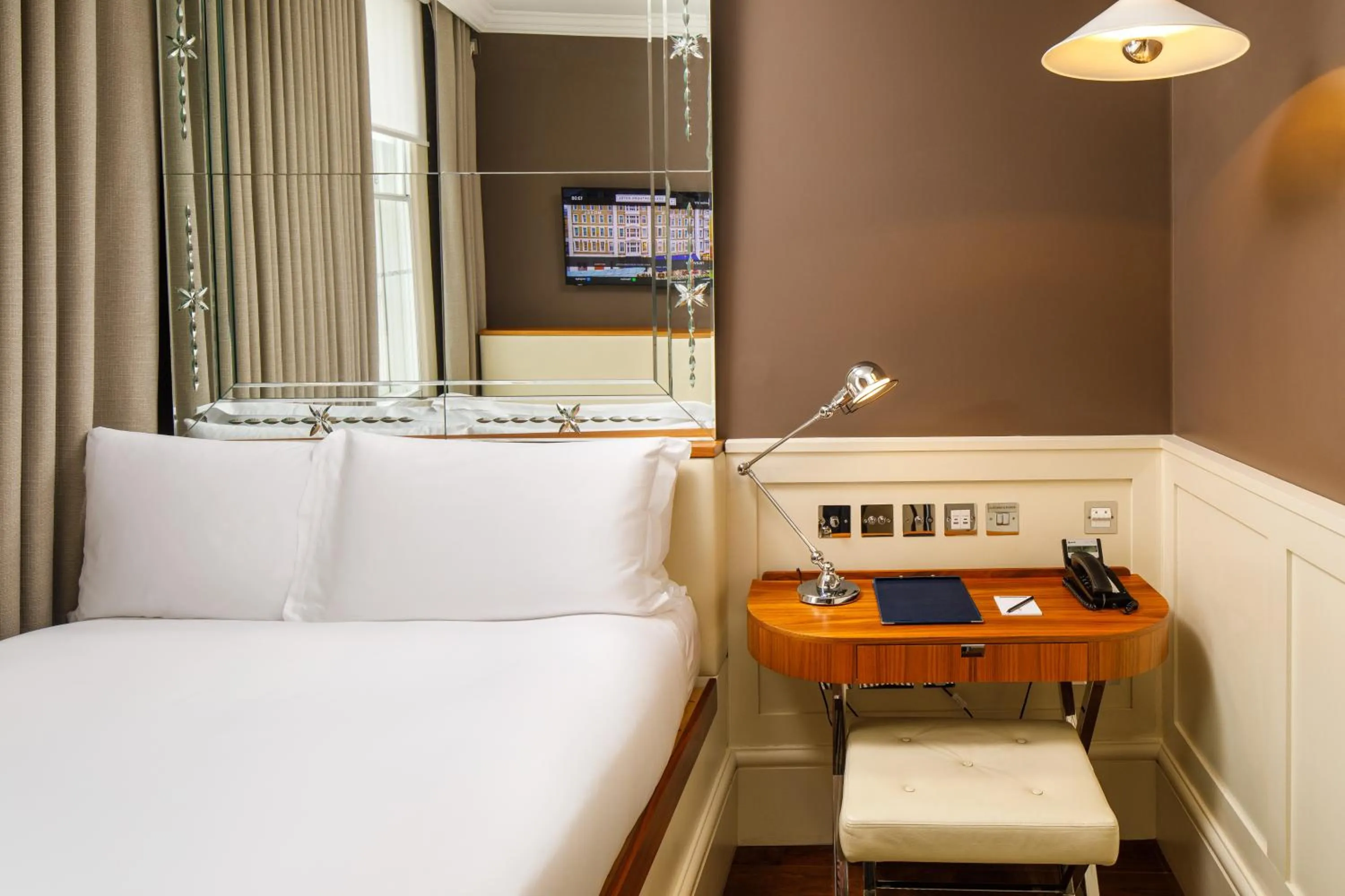 Couchette, Guest room, 1 Double in Kaya Great Northern Hotel, London