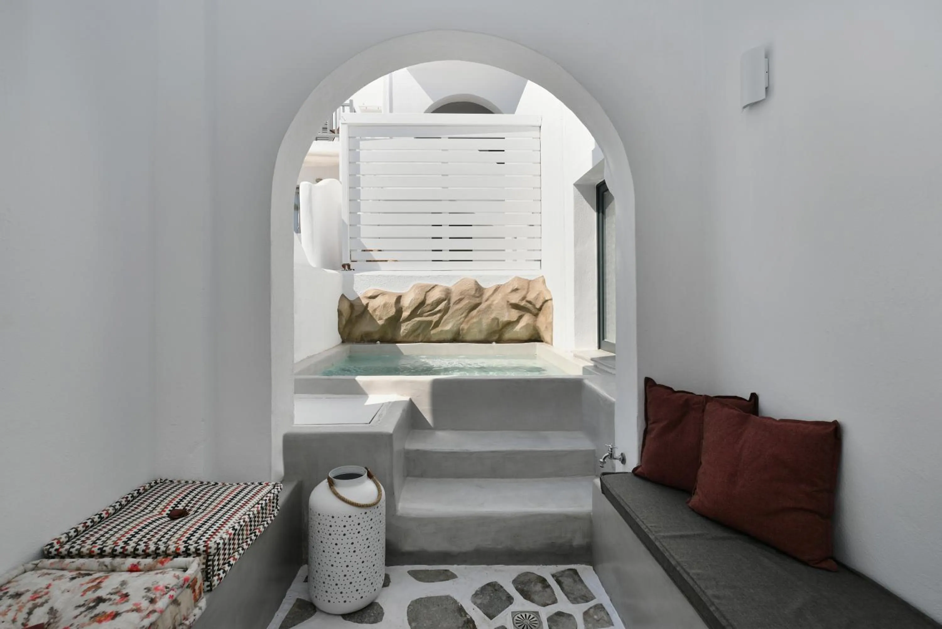 Love Suite Outdoor Hot tub in Sandaya Luxury Suites