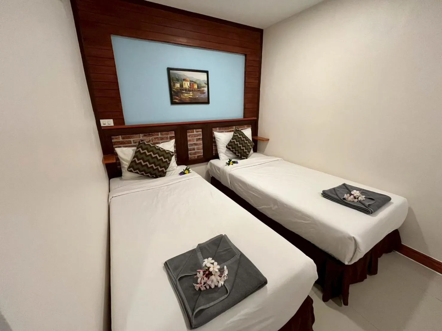 Standard Twin Room in Sabai House