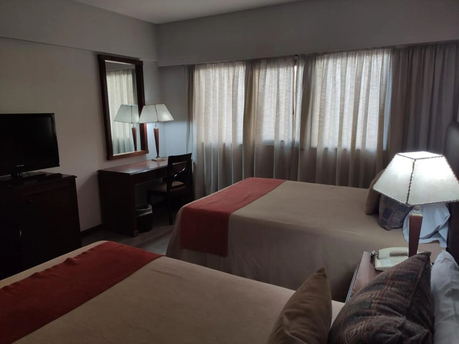 Superior Twin Room in HR Esmeralda Luxor