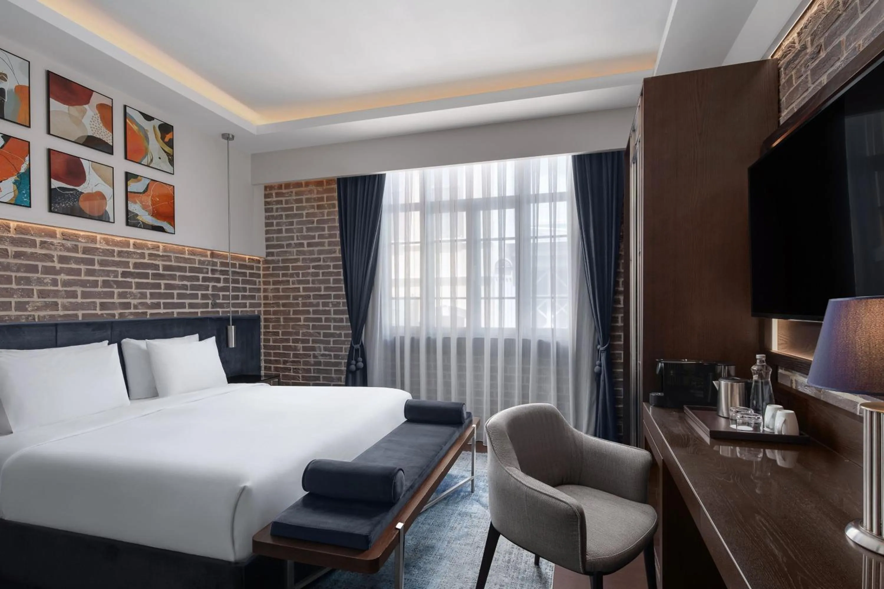 Karaköy Banque Standard in DeCamondo Galata, a Tribute Portfolio Hotel