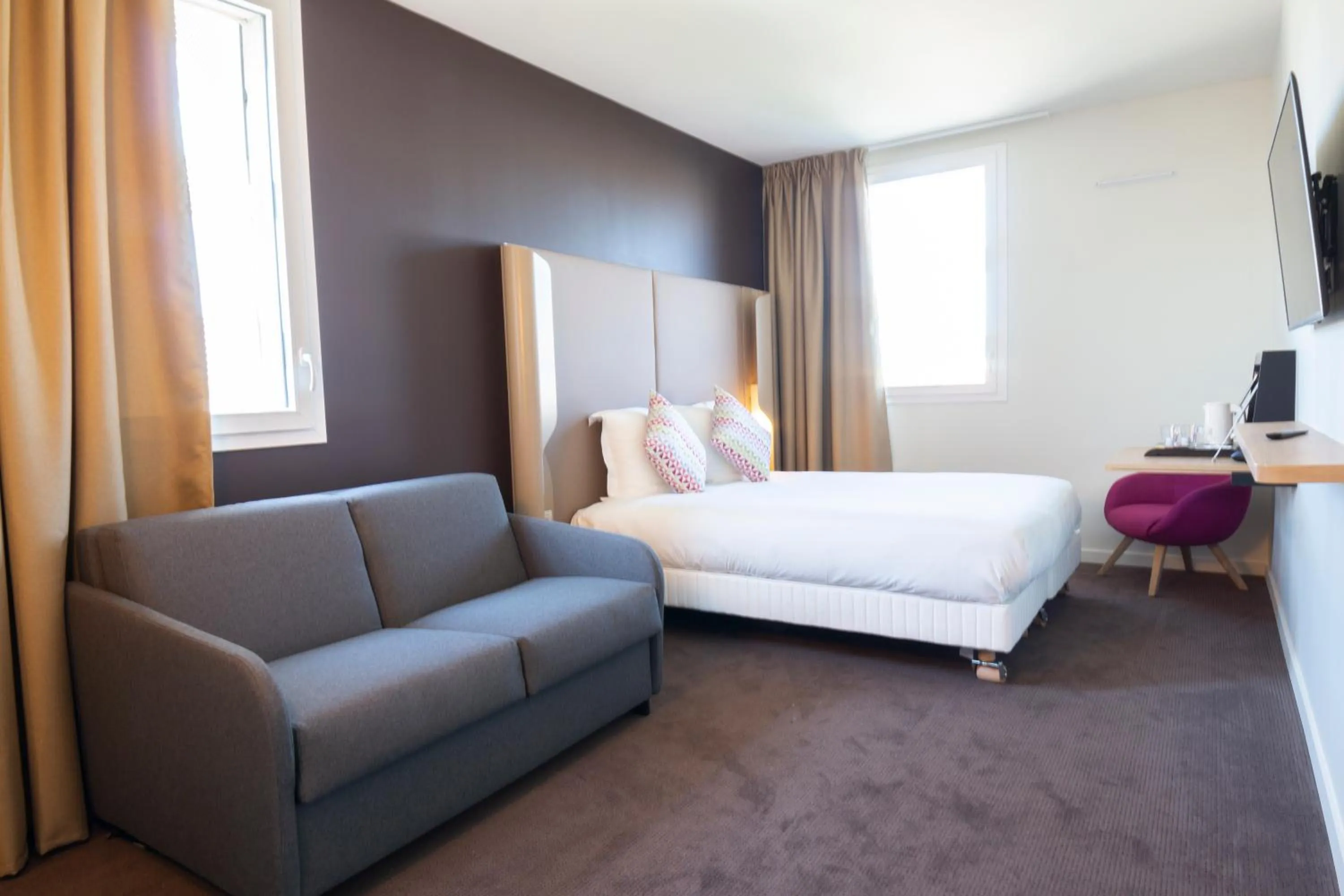 Standard Triple Room in Hotel Campanile Montpellier Centre St Roch