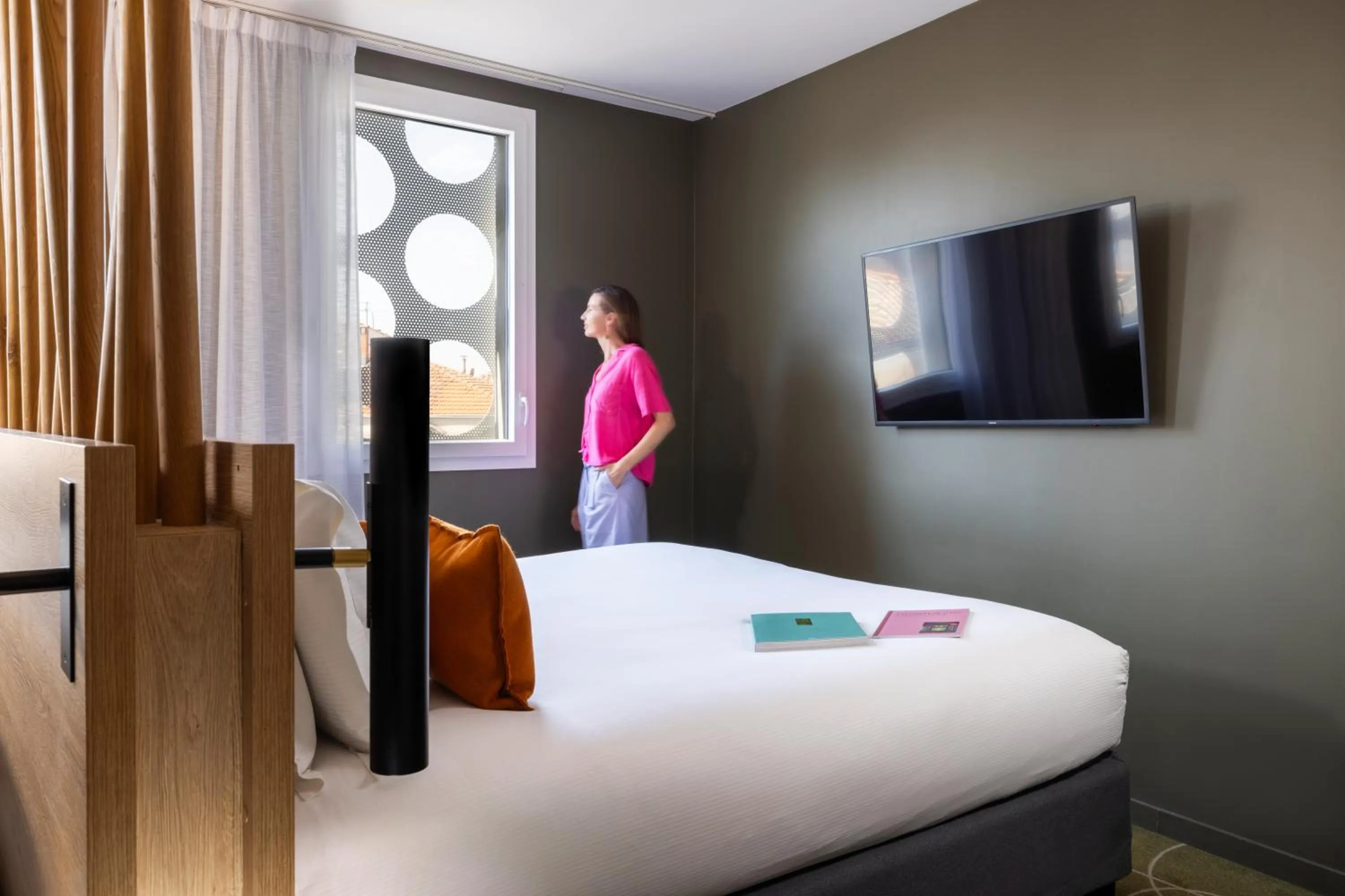 Excecutive King Room with One Sofa in Belaroïa Montpellier Centre Saint Roch