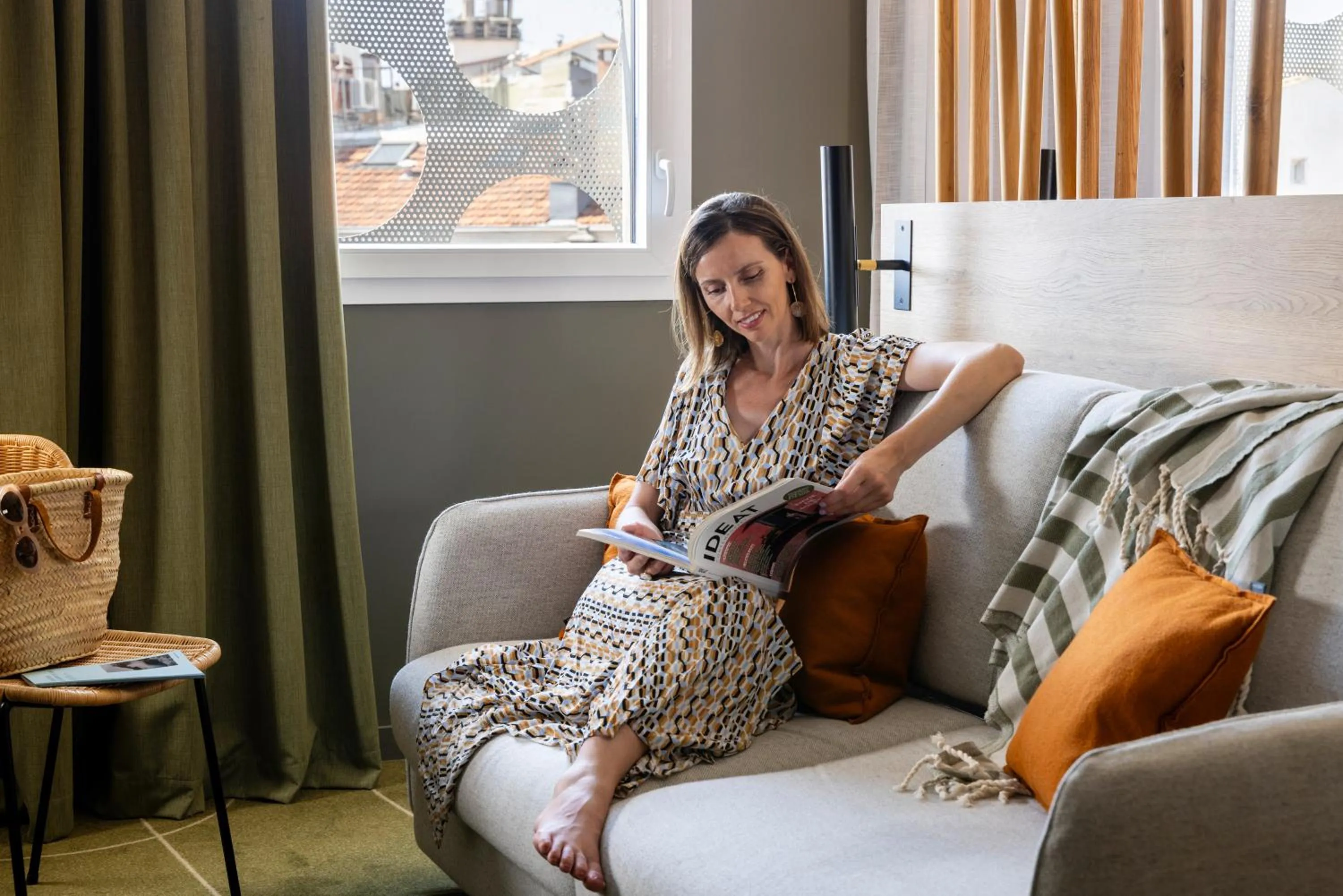 Junior King Suite with One Sofa in Belaroïa Montpellier Centre Saint Roch