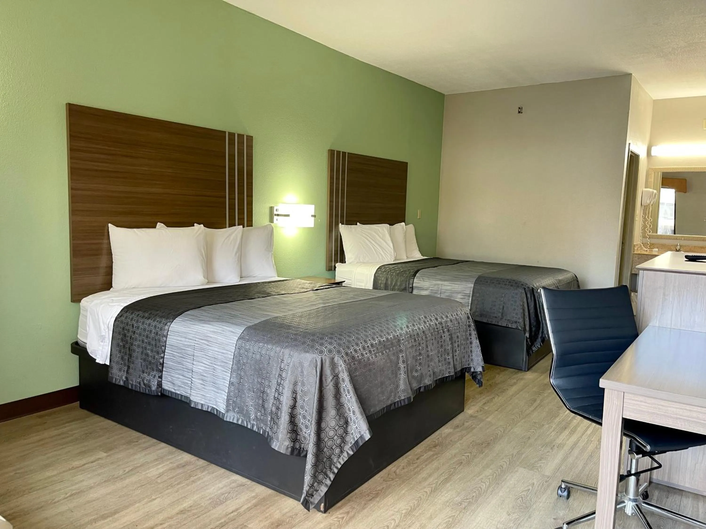 Double Suite with Two Double Beds - Smoking in Fairview Inn & Suites Mobile