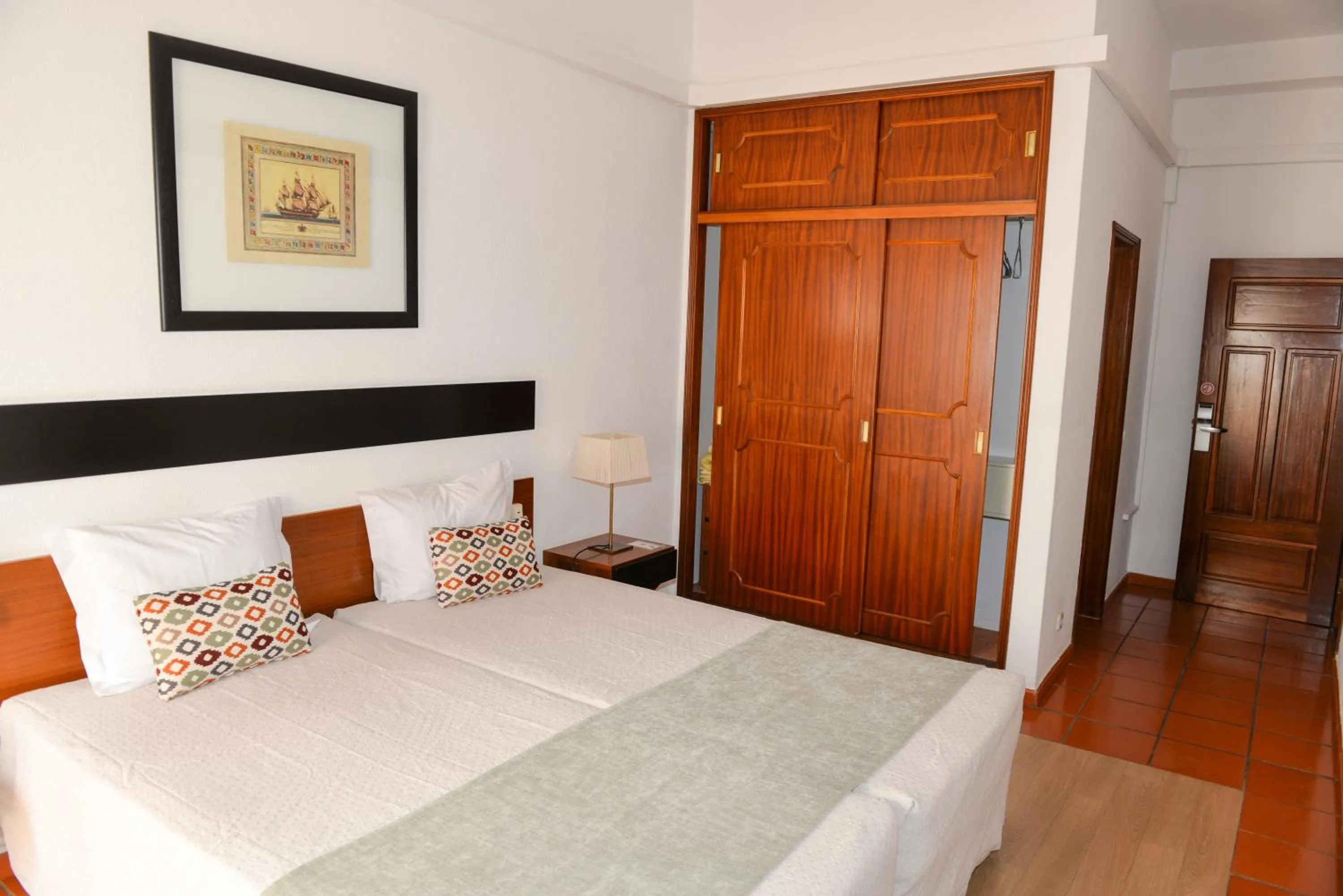 Deluxe Double Room (2 Adults + 1 Child) in LagosMar Story Hotel