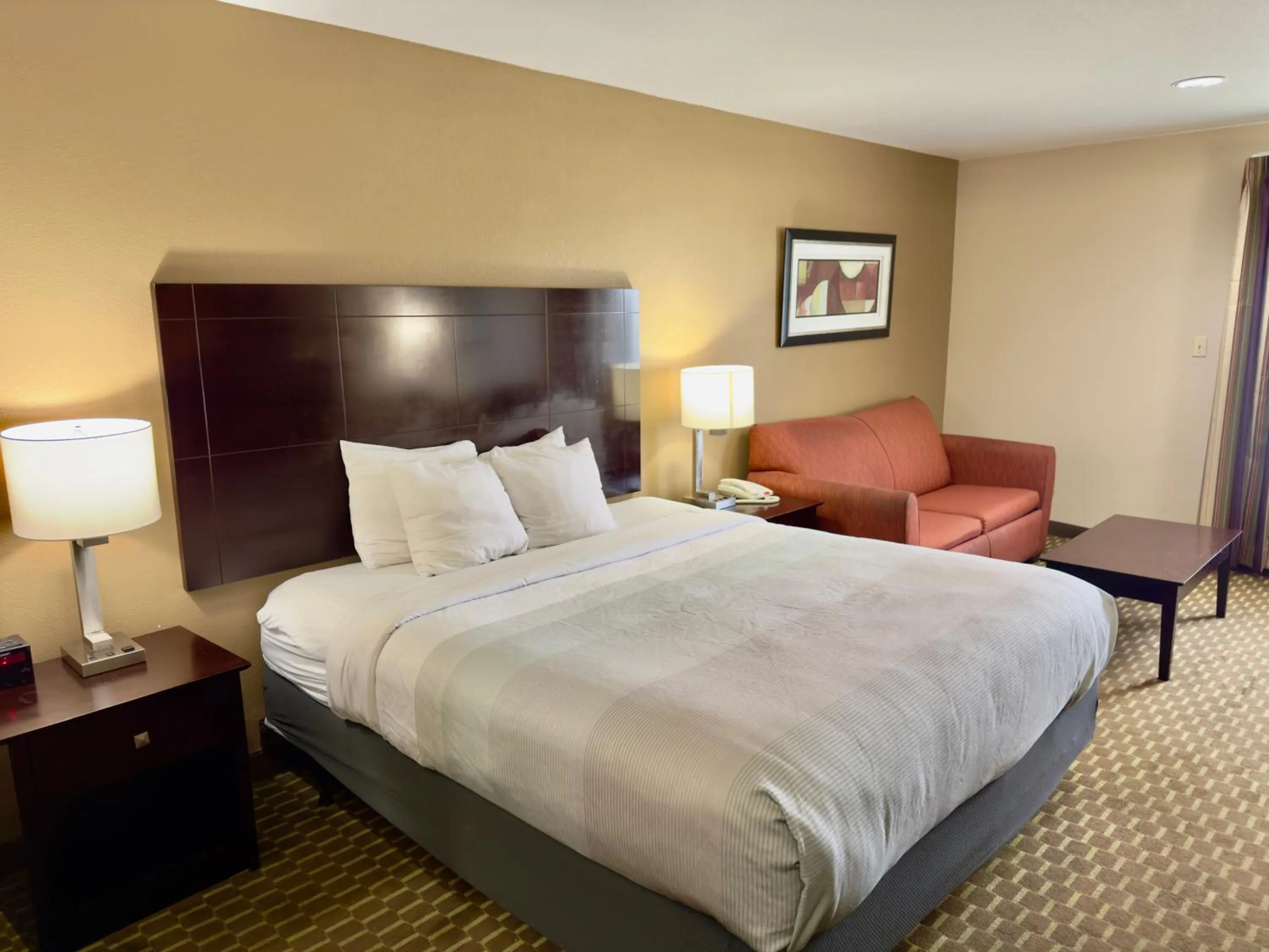 King Room - Smoking  in Quality Inn & Suites Pine Bluff