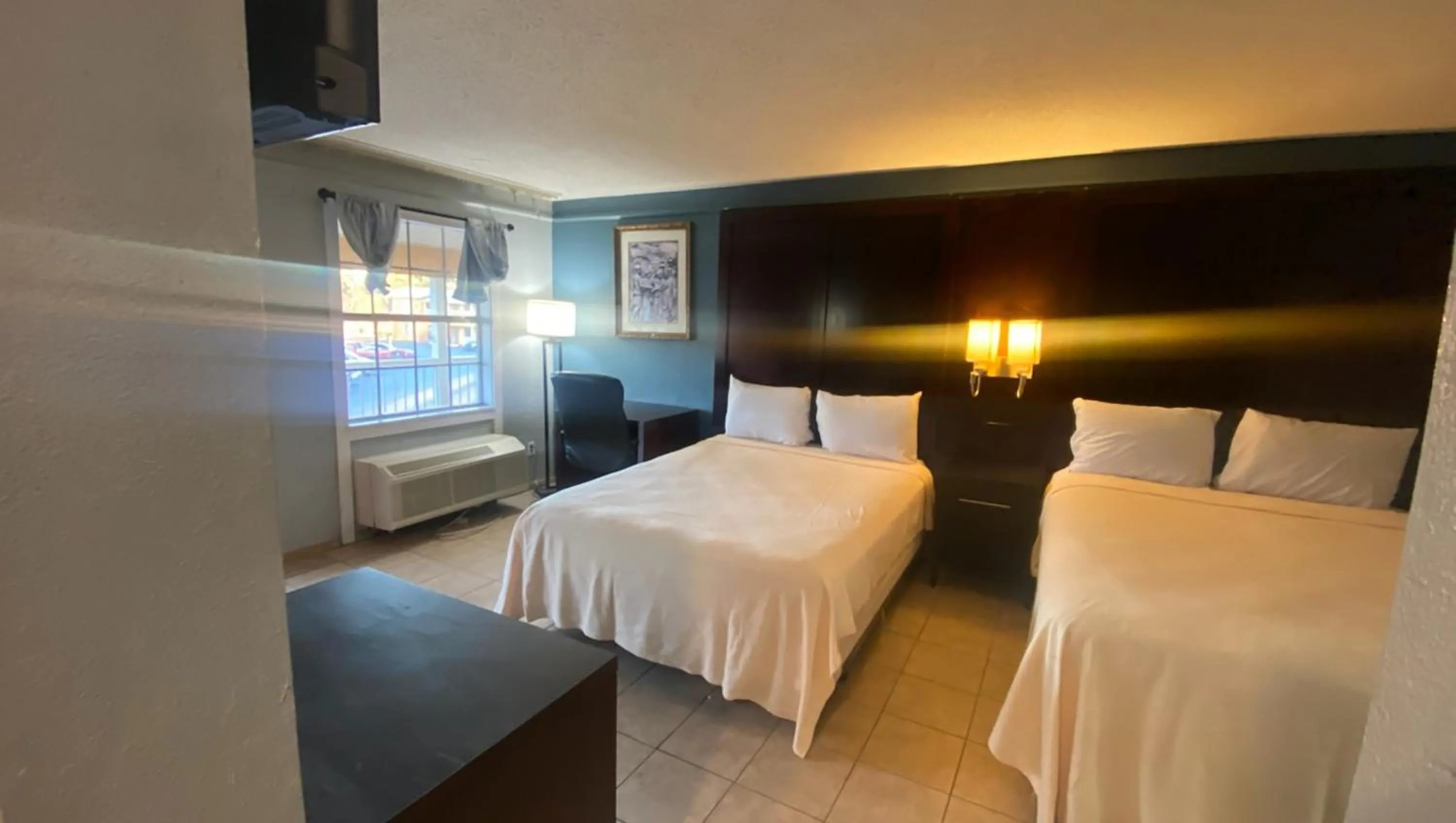 Suite in Magnuson Hotel Little Rock South