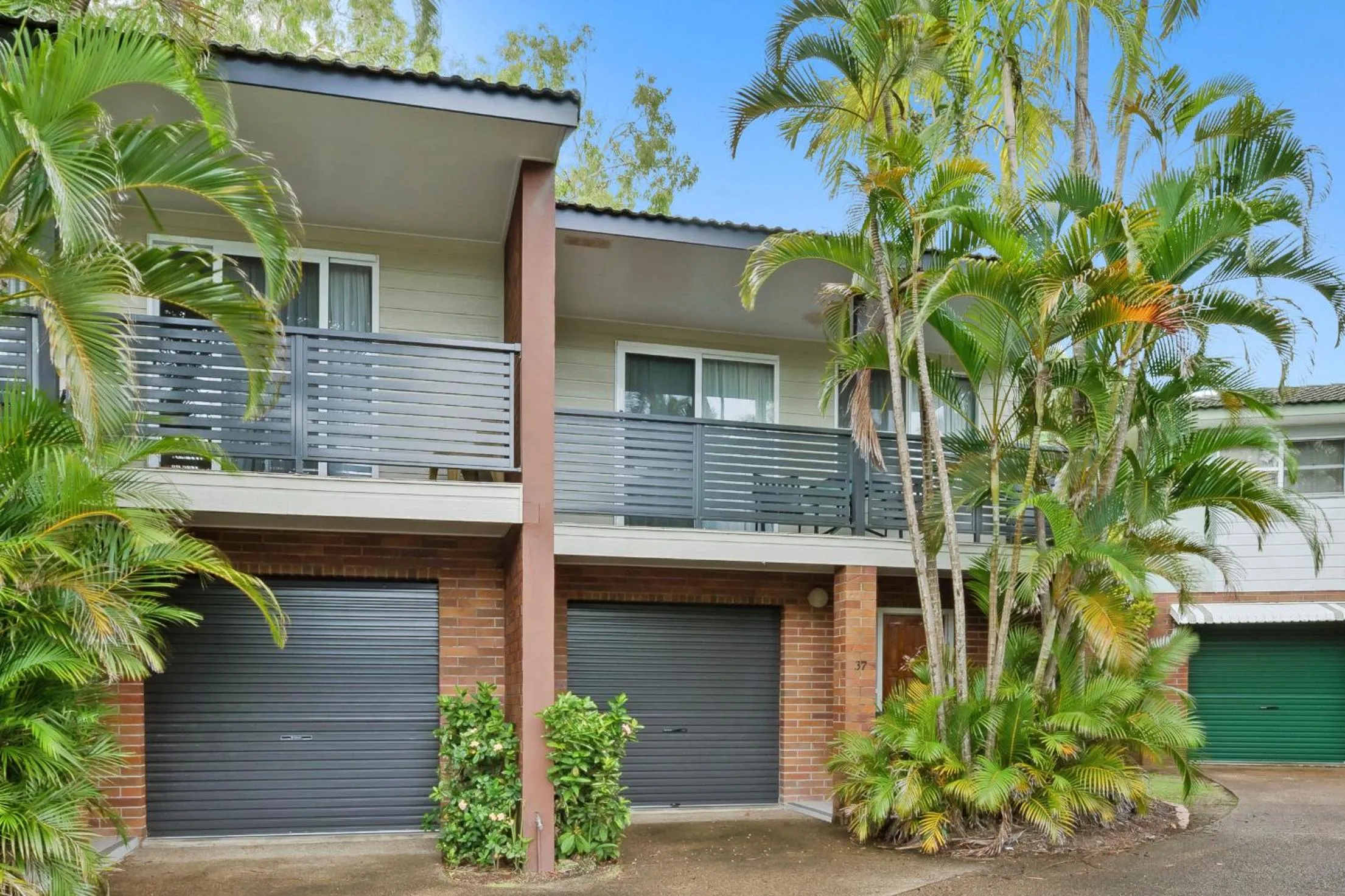 Three-Bedroom Townhouse in Comfort Resort Blue Pacific