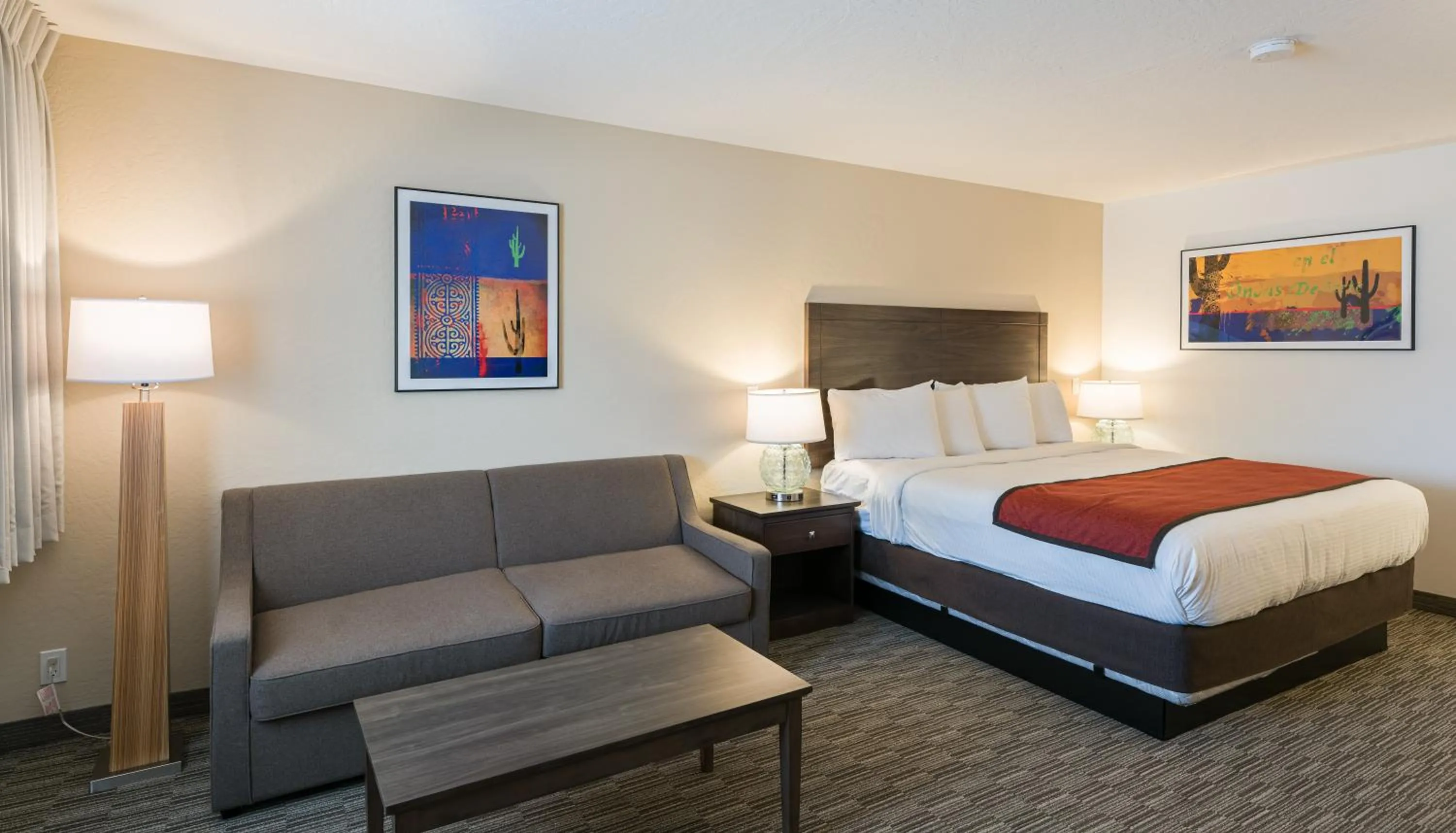 Standard King Room in Lux Verde Hotel