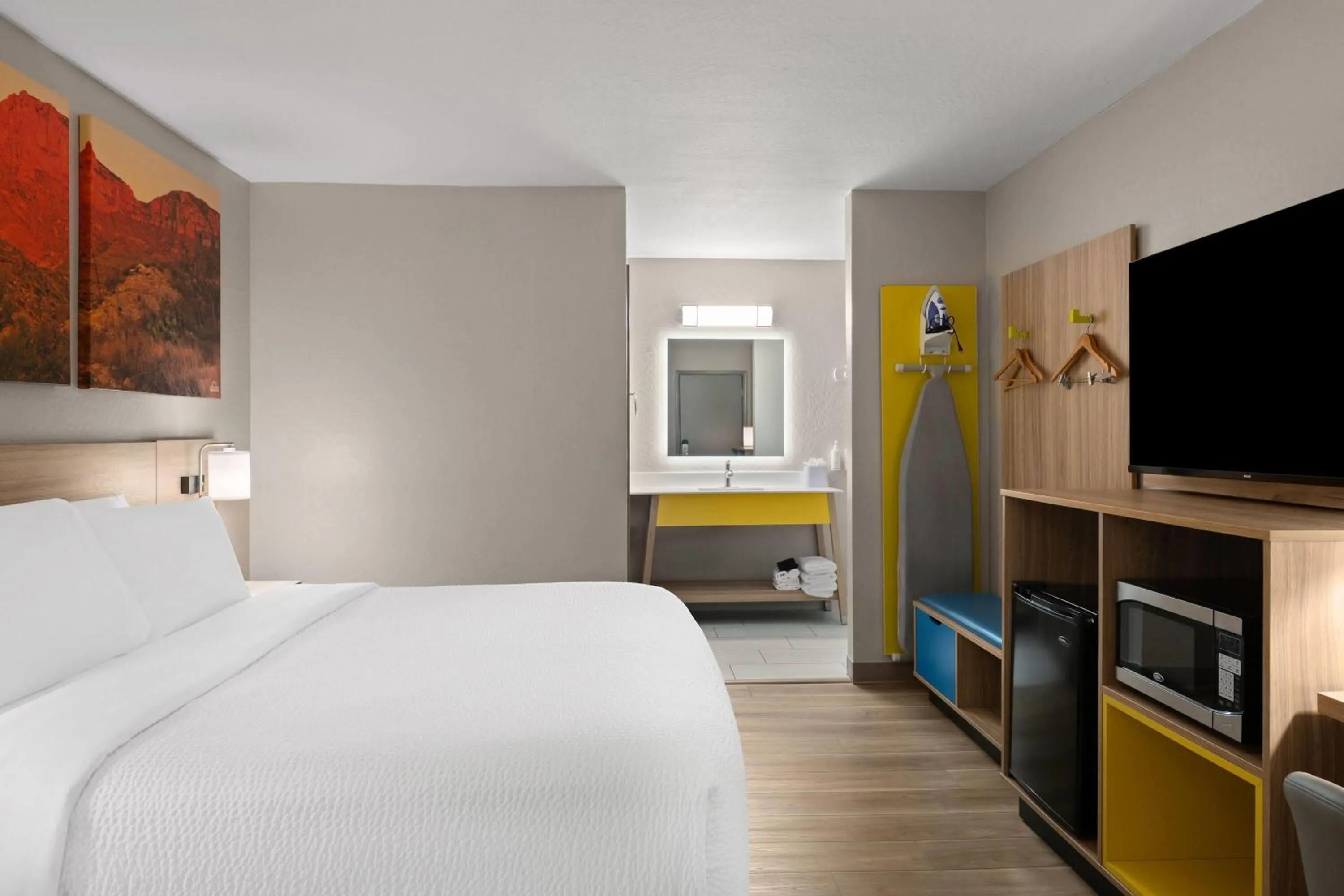 King Room - Non-Smoking in Days Inn by Wyndham Prescott