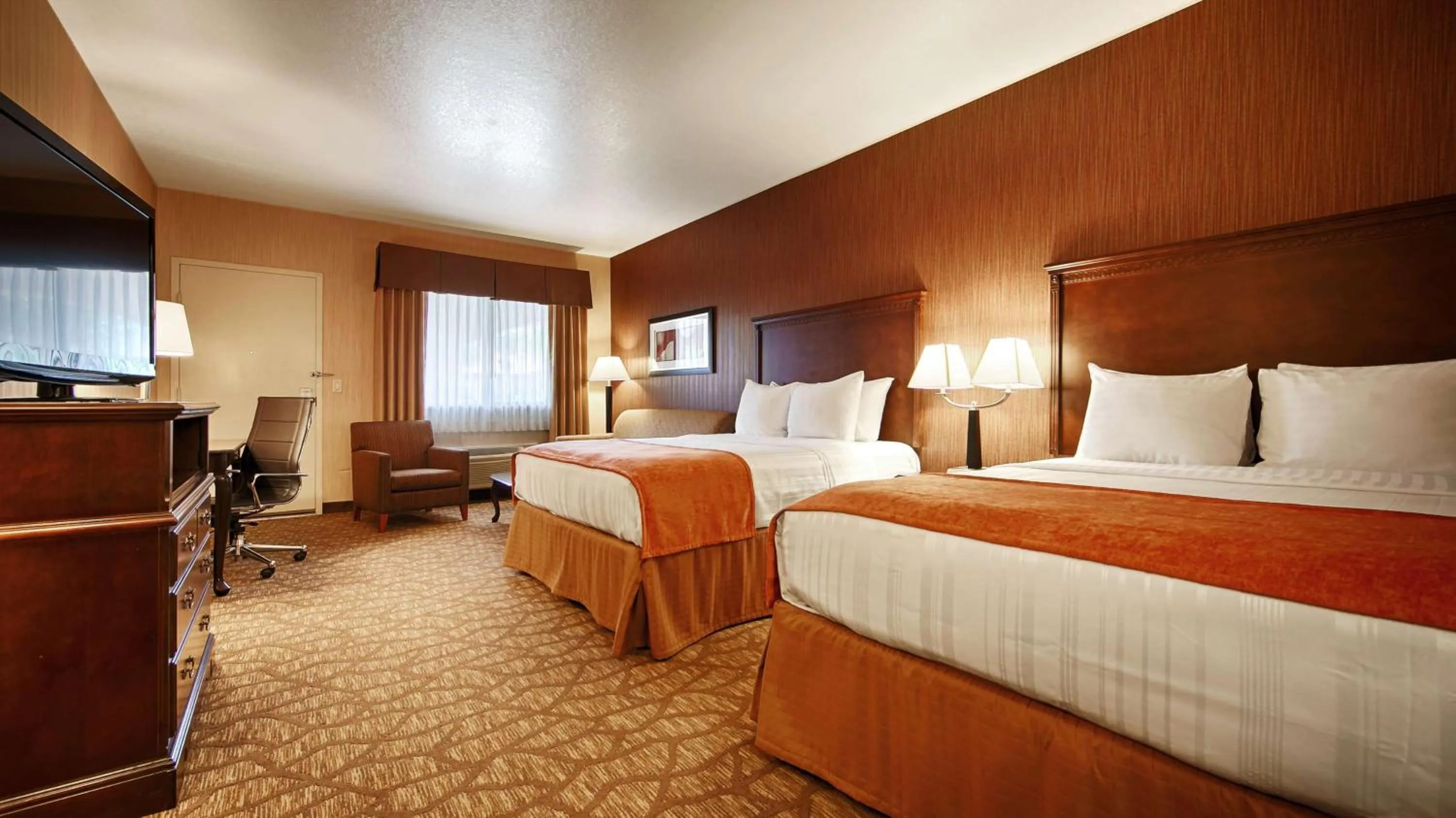 Queen Room with Two Queen Beds - Non-Smoking in Best Western San Dimas Hotel & Suites