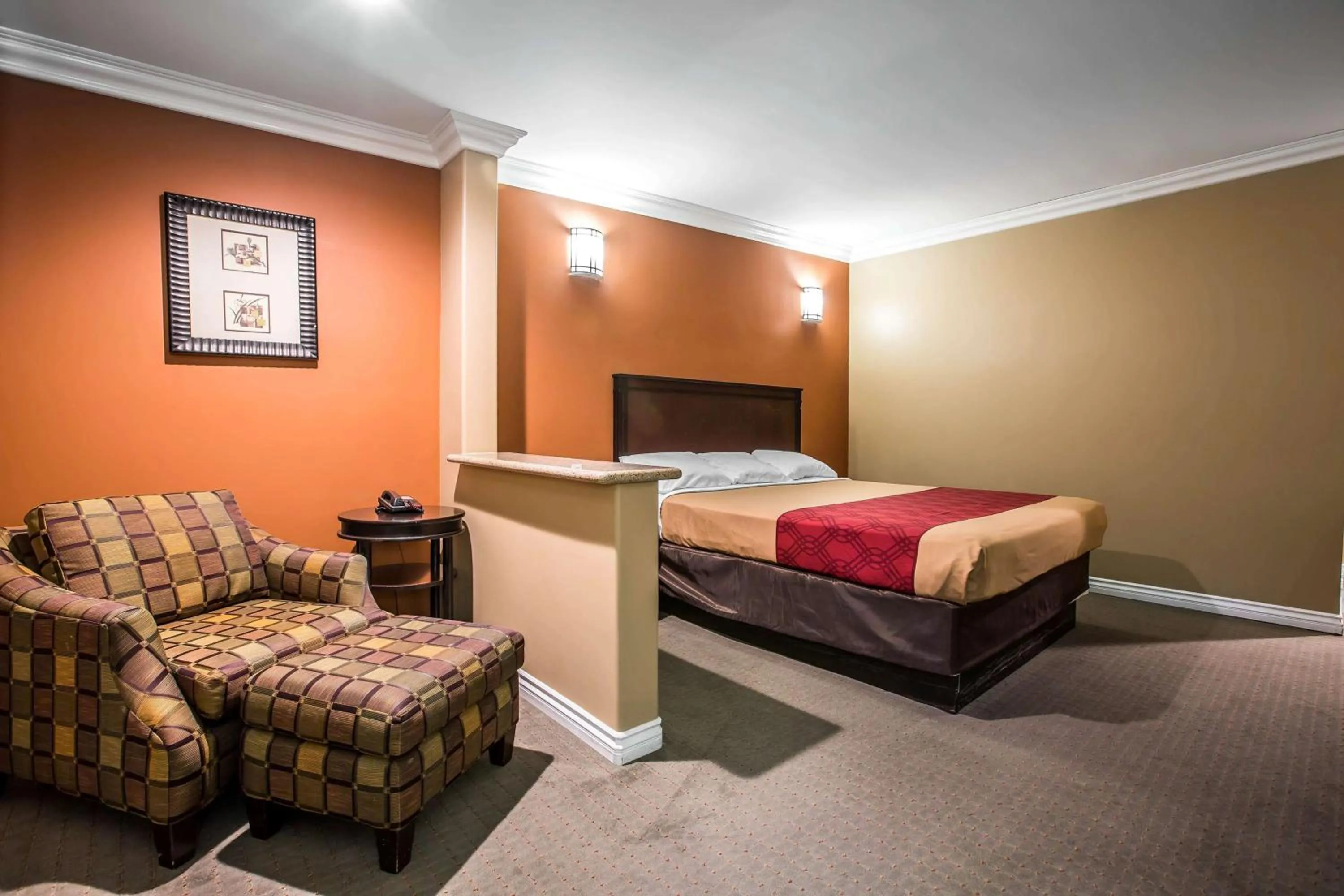 King Studio Suite - Non-Smoking in Baymont by Wyndham Ontario