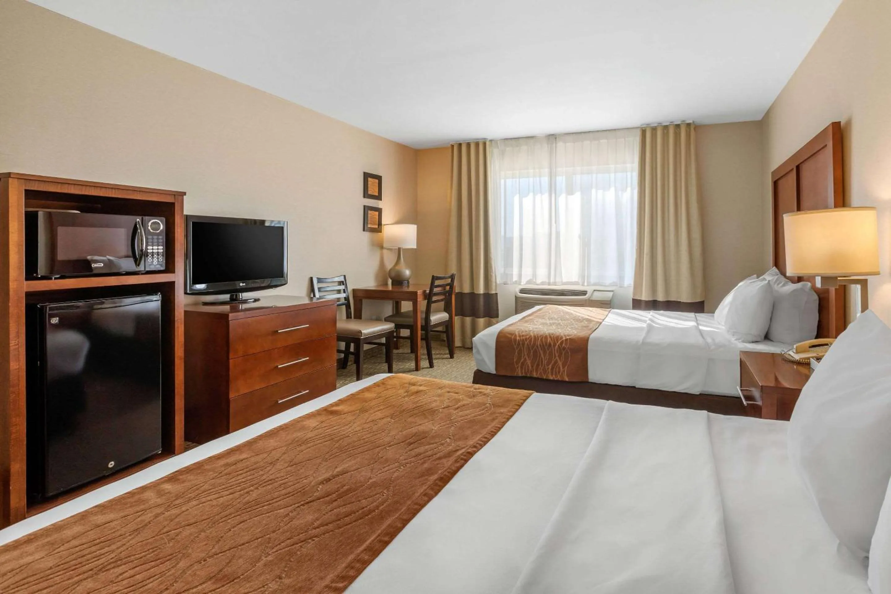Deluxe Room, 2 Queens Beds, Top Floor, Non-Smoking in Comfort Inn & Suites Murrieta Temecula Wine Country
