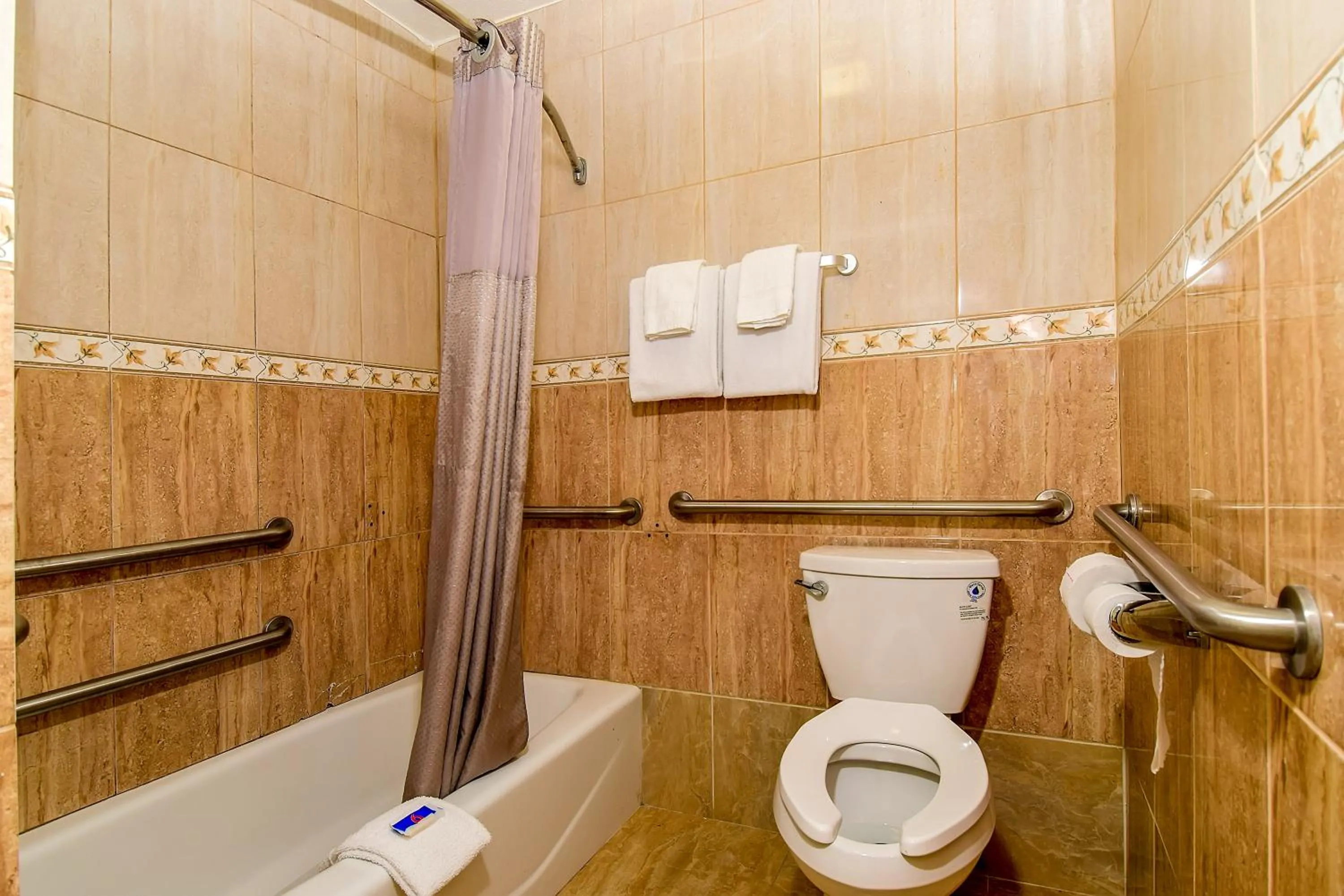 King Room - single occupancy - Disability Access - Non-Smoking in Motel 6 Garden Grove