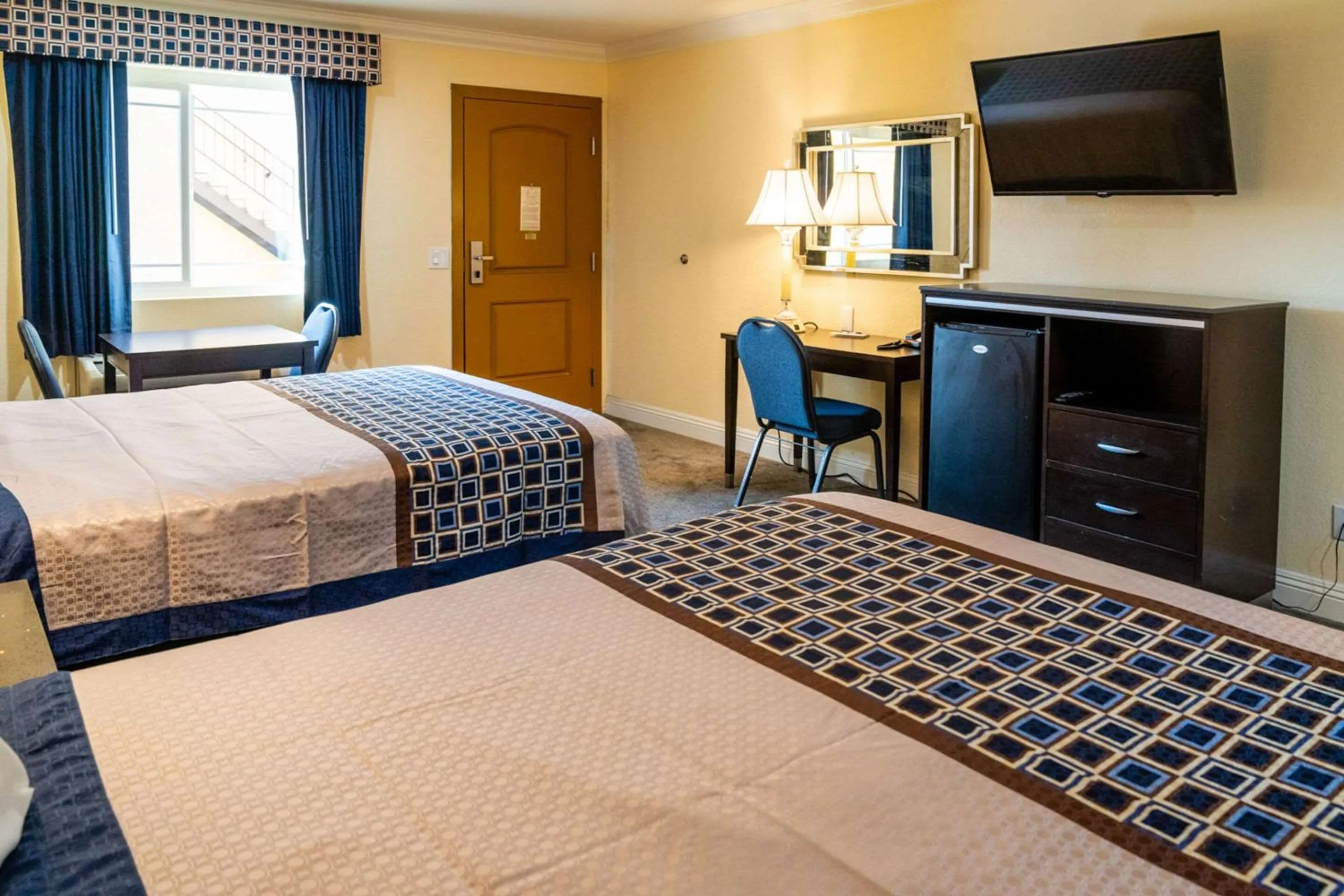 Standard Room, 2 Queen Beds, Smoking in Rodeway Inn & Suites Colton-Riverside