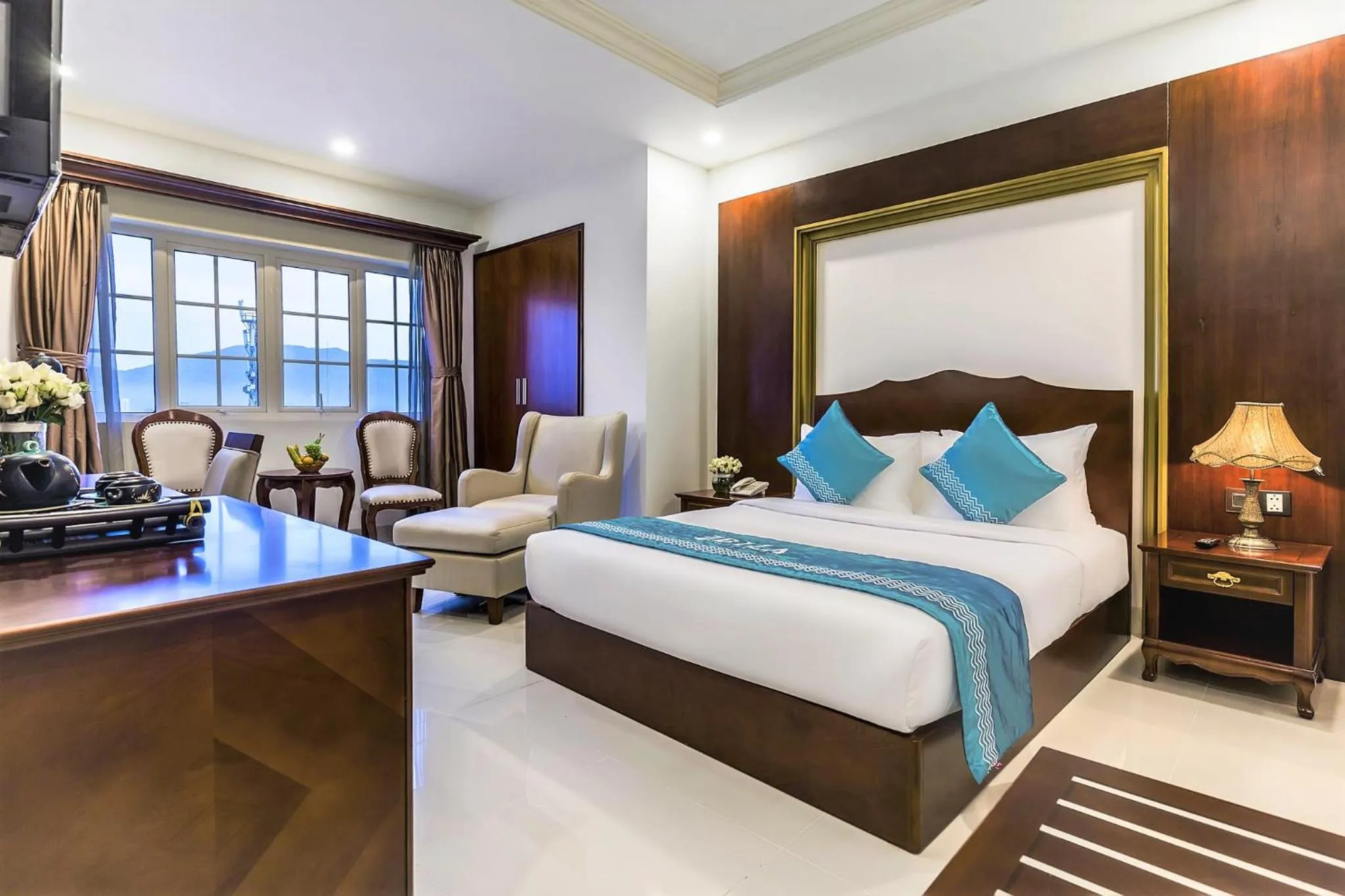 Deluxe Double Partial River View in IBIZA Riverfront Da Nang Hotel