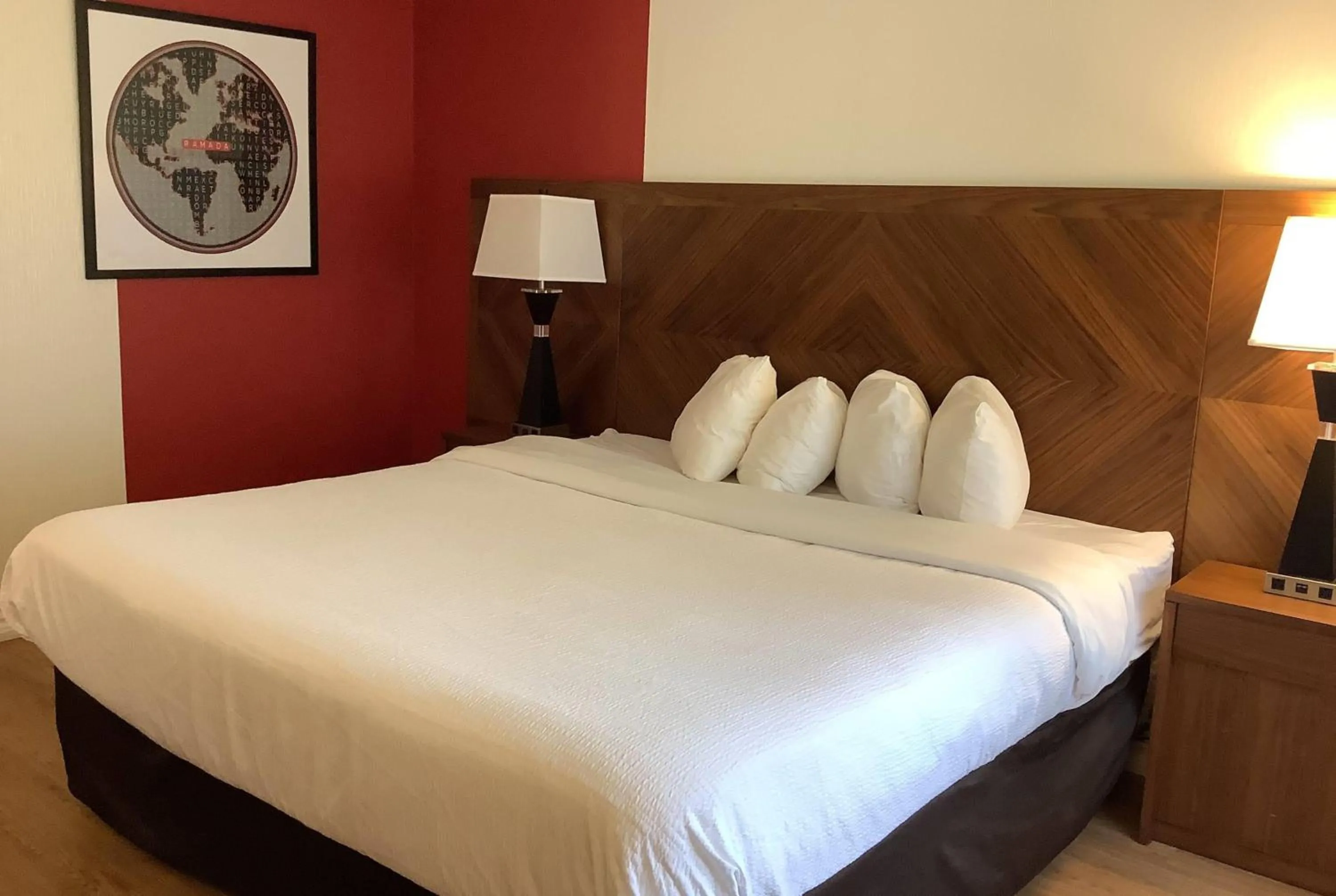 King Room with River View - Second Floor/Non-Smoking in Ramada by Wyndham Arnprior