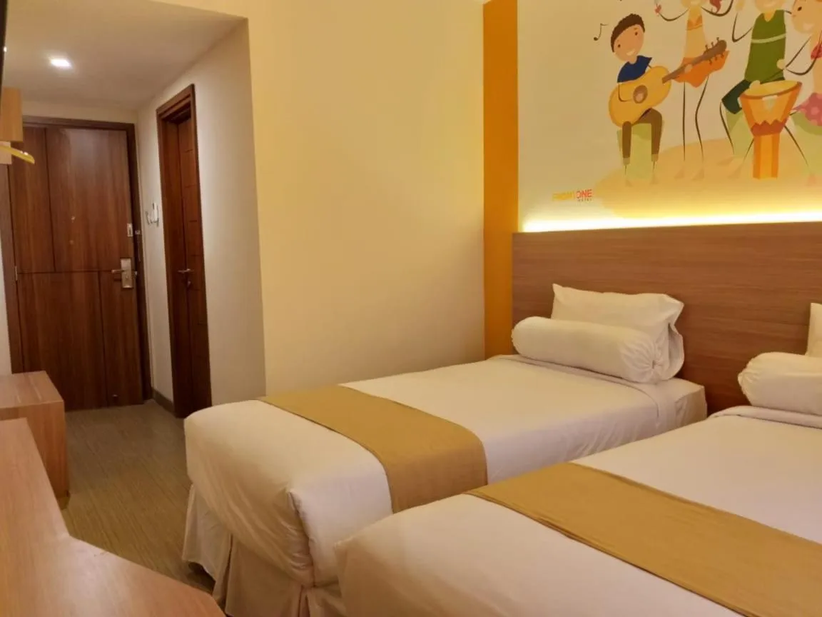 Deluxe Twin Room in Front One Hotel Tulungagung