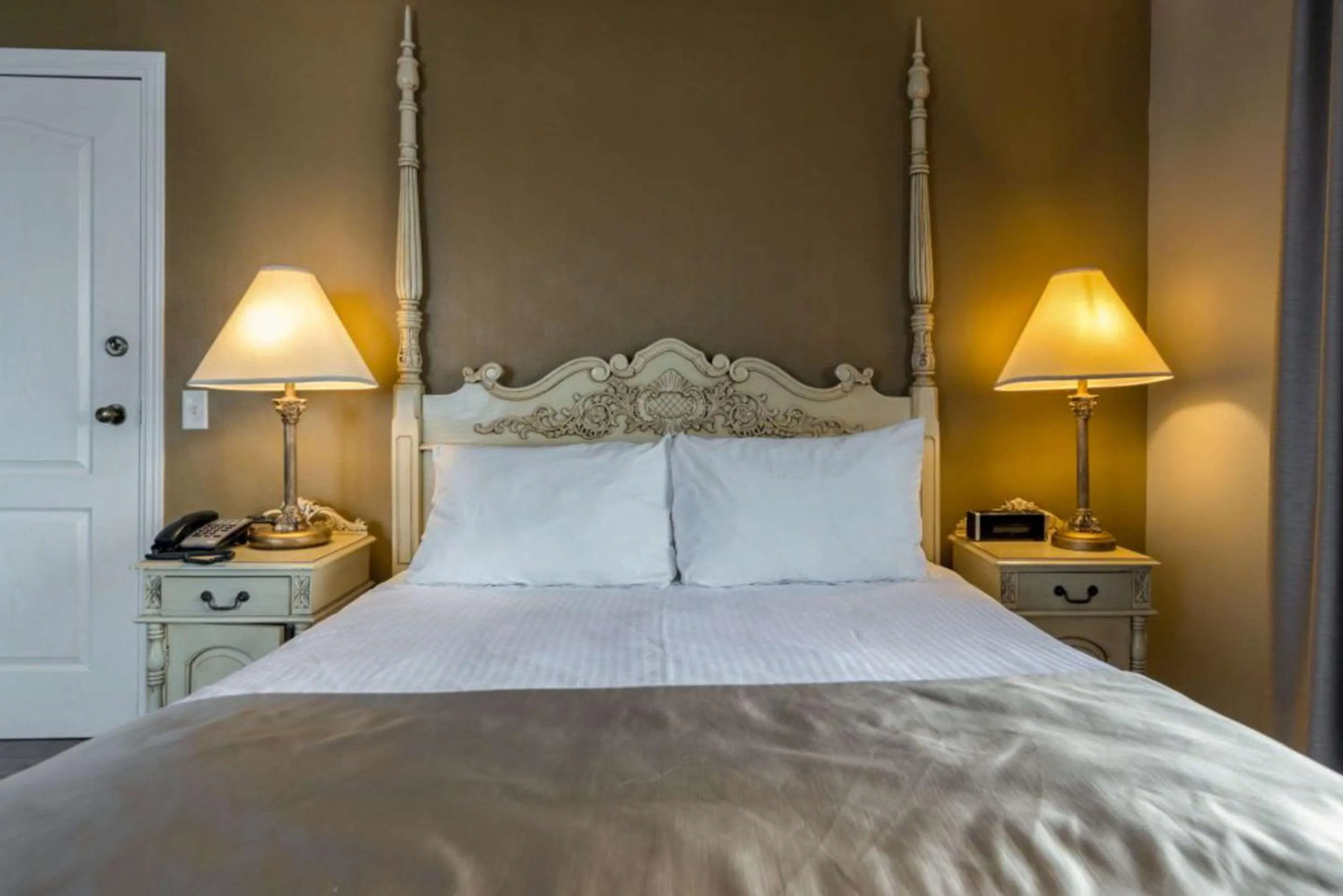 Queen Suite - Non-Smoking in St Christophe Hotel & Spa, an Ascend Collection Hotel