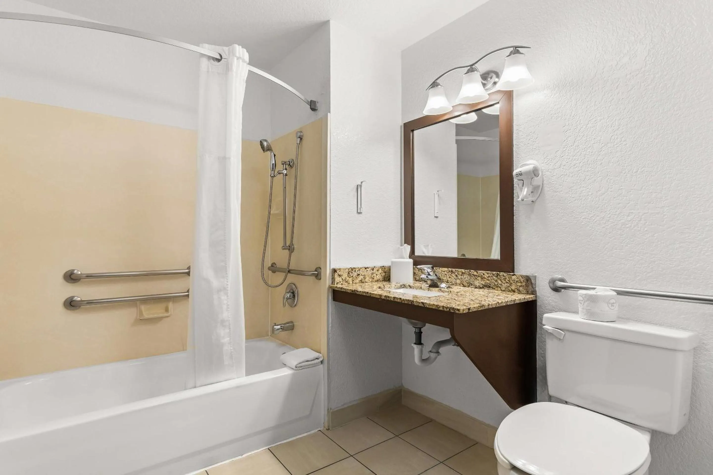 King Room - Disability Access/Non-Smoking in Quality Inn & Suites Denver International Airport