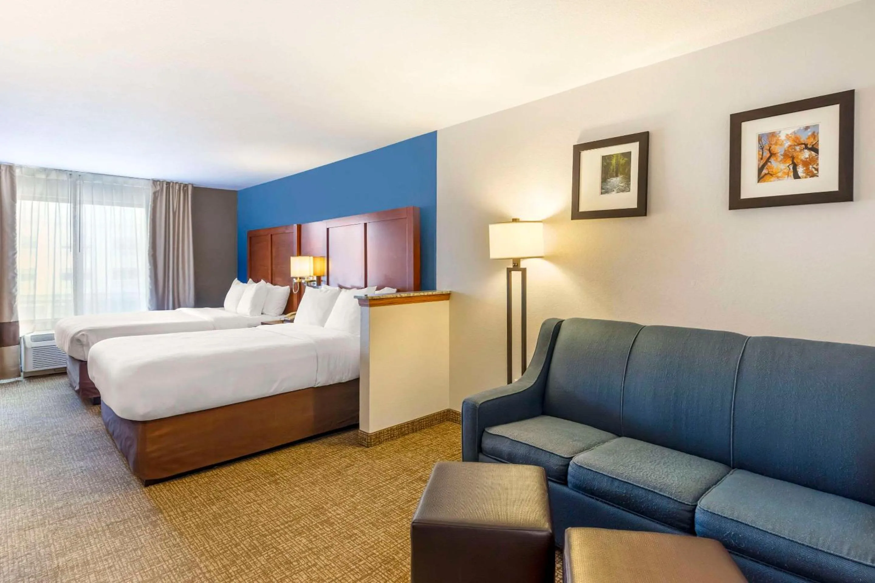 Queen Suite with Two Queen Beds - Non-Smoking in Comfort Suites Longmont