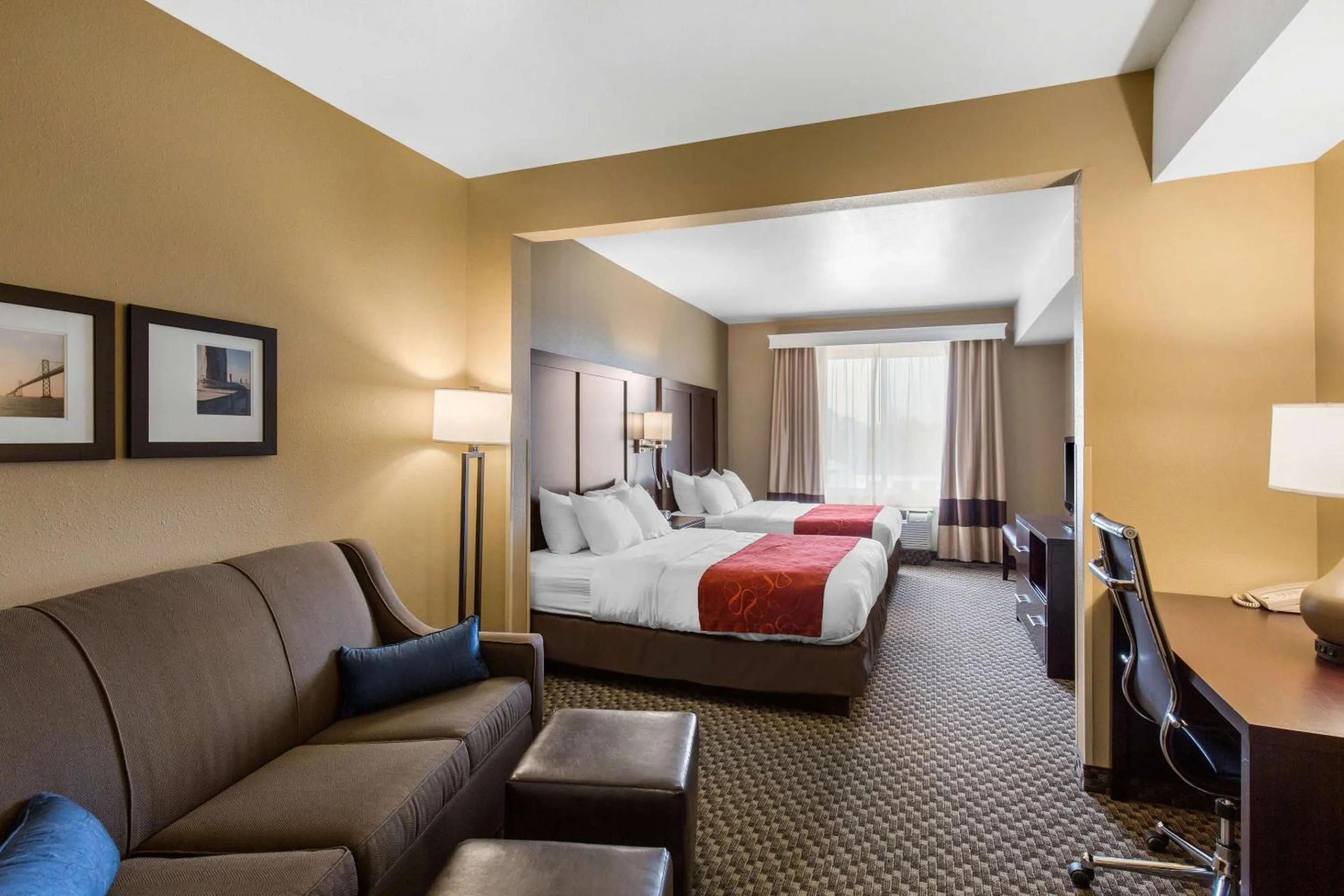Queen Suite with Two Queen Beds - Non-Smoking in Comfort Suites Seaford