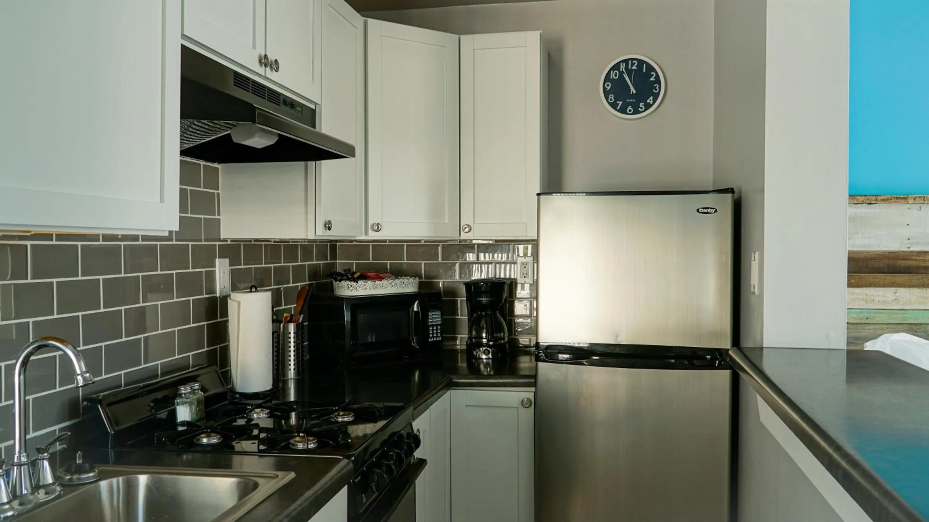 Suite with Lake View in Alexander's Landing