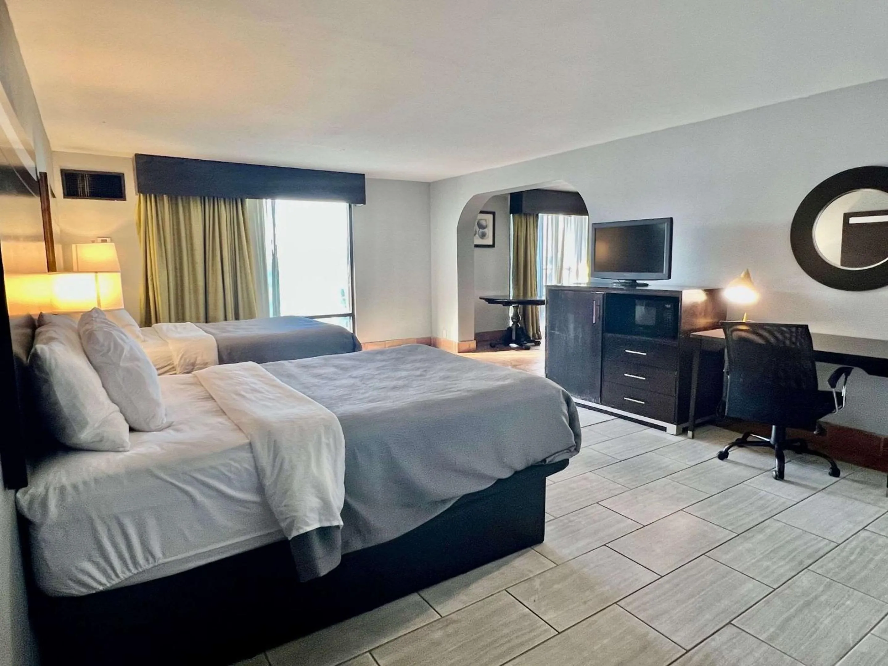 Standard Room with Two Double Beds and View - Non-Smoking in Quality Inn & Suites Gulf Breeze Bayside near Pensacola Beach